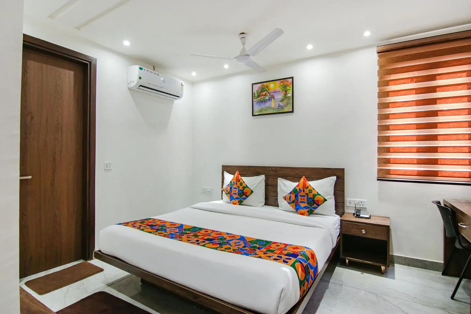 Bed in FabHotel Moro Rohini Sector 4 Bed in FabHotel Moro Rohini Sector 4