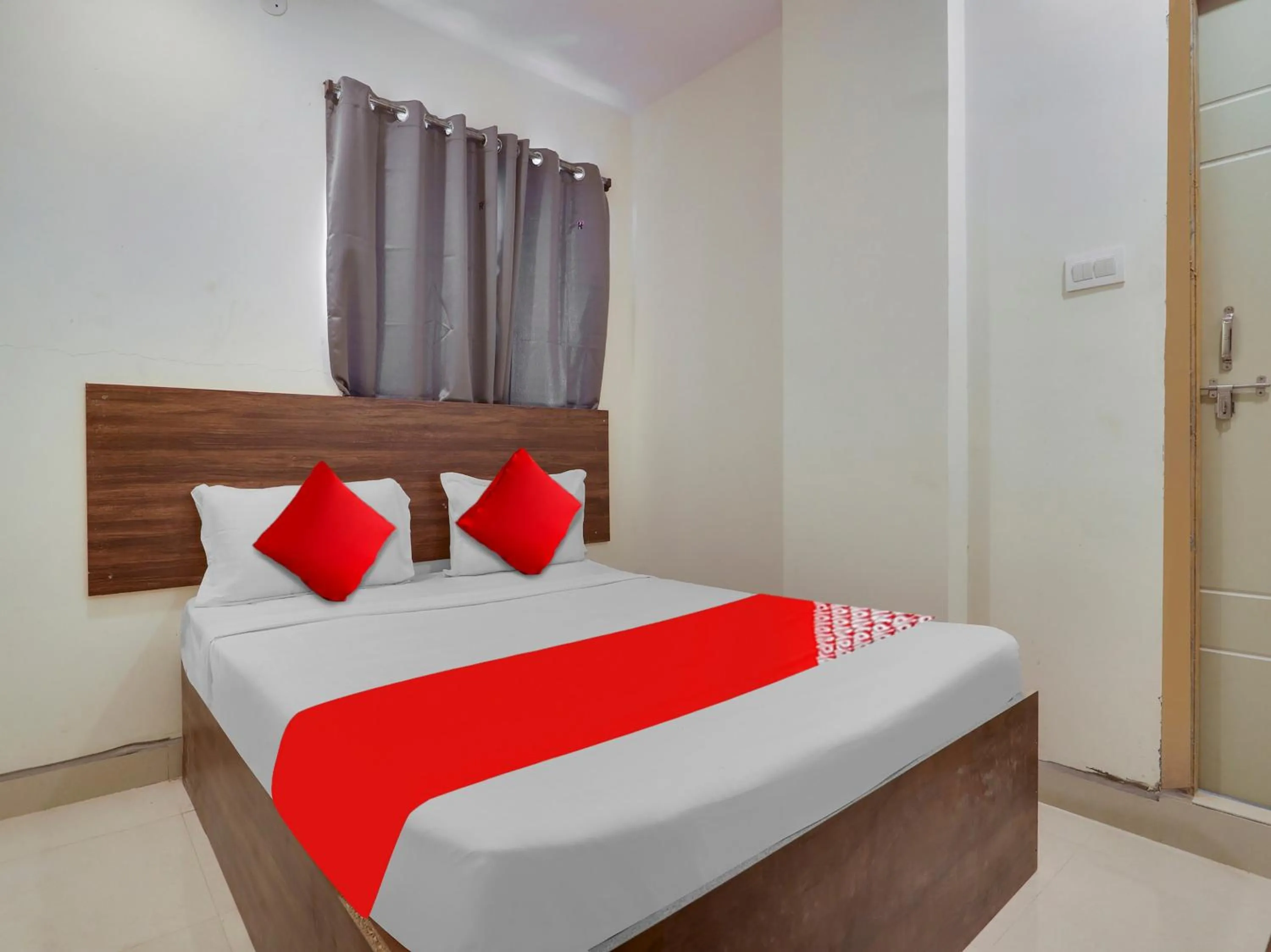 Bedroom, Bed in Super Hotel O R Square Uppal