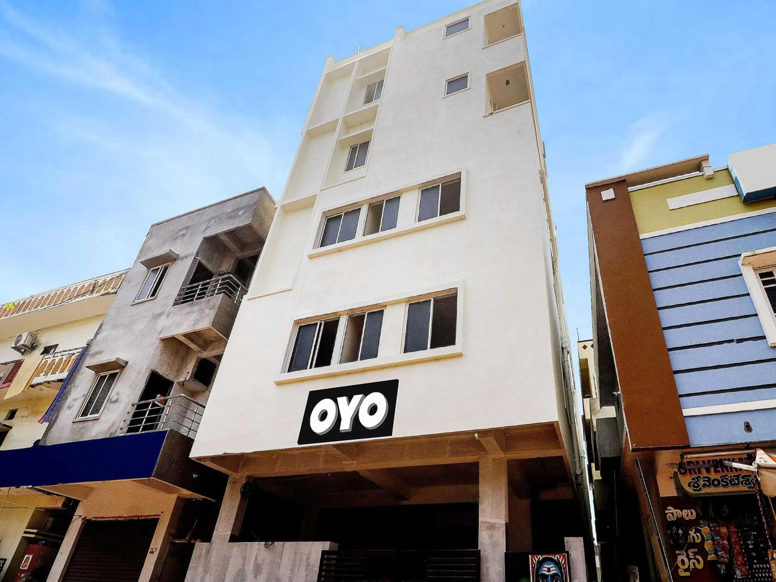 Facade/entrance in Super Hotel O R Square Uppal