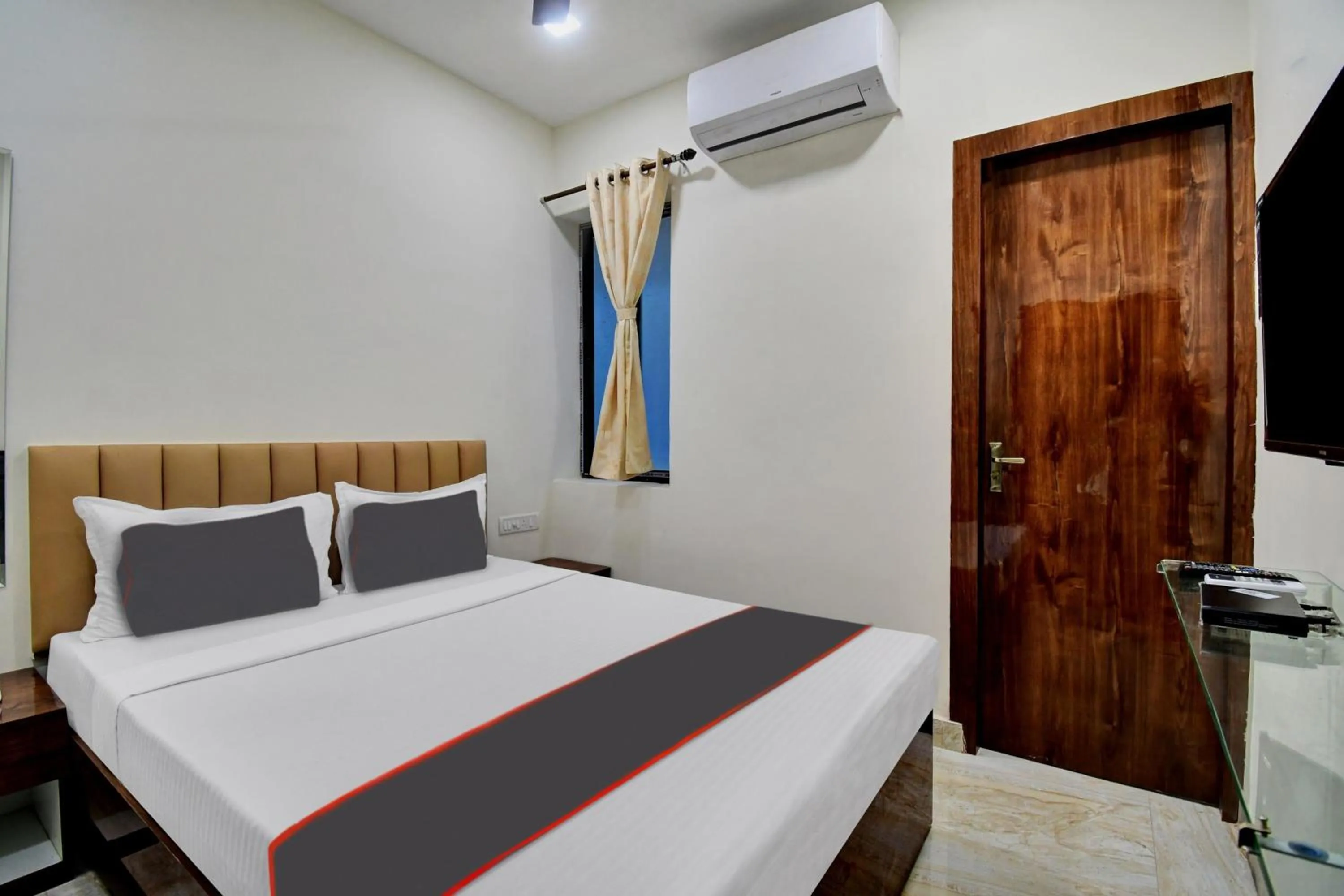 Bedroom, Bed in Collection O Dalhousie Square Kolkata Formerly G.N Palace