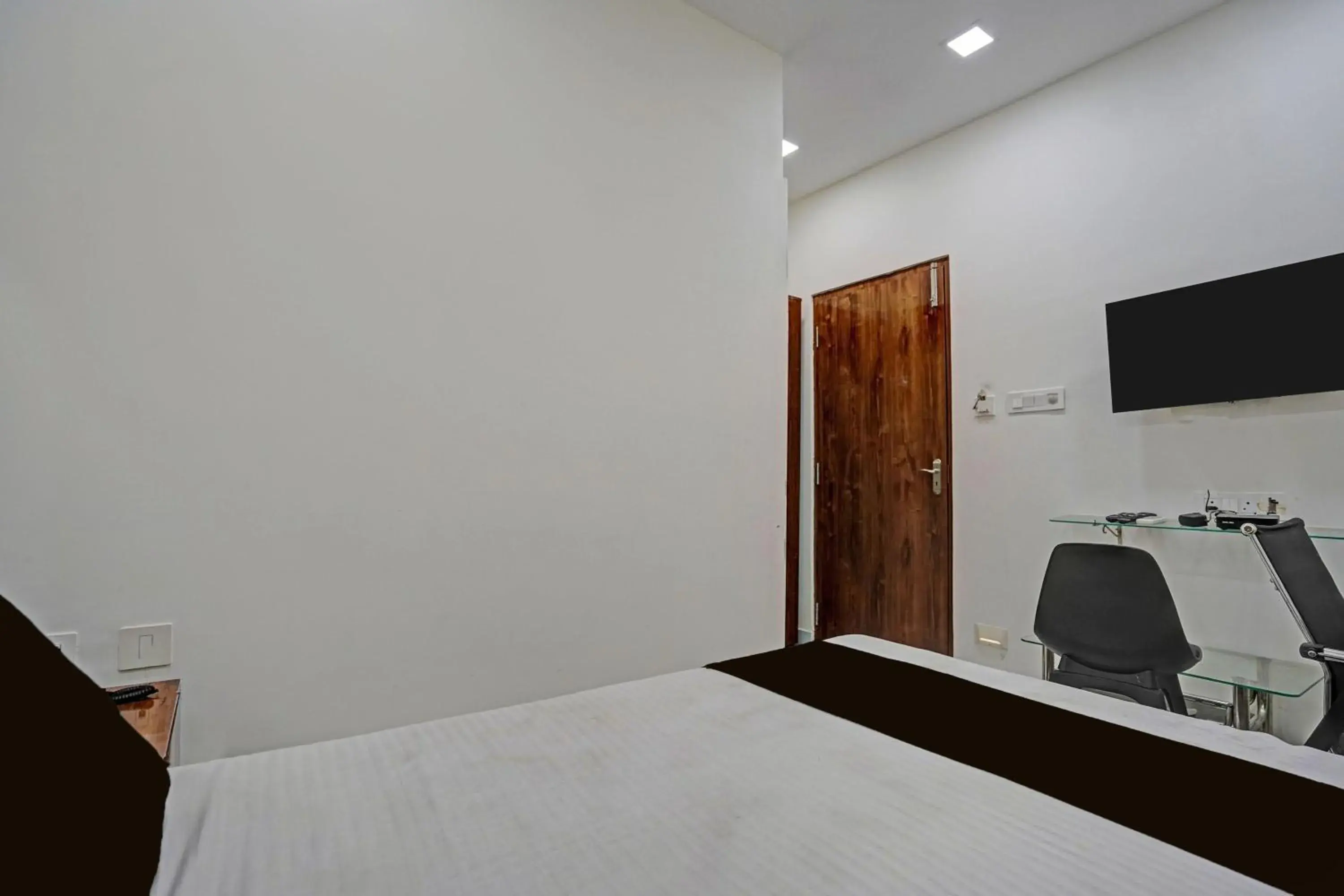 Bedroom, Bed in Collection O Dalhousie Square Kolkata Formerly G.N Palace Bedroom, Bed in Collection O Dalhousie Square Kolkata Formerly G.N Palace