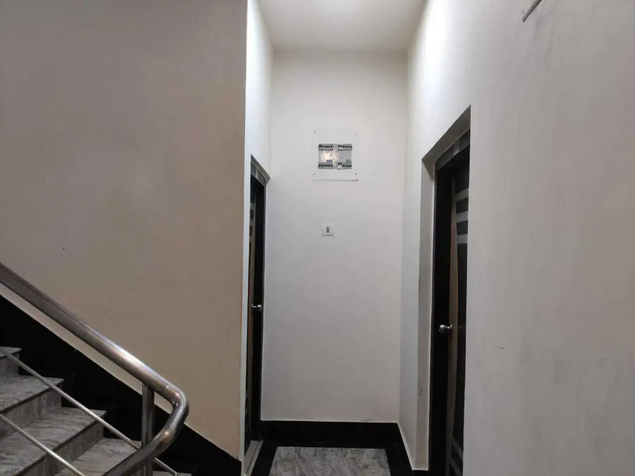 Lobby or reception in Collection O Dalhousie Square Kolkata Formerly G.N Palace Lobby or reception in Collection O Dalhousie Square Kolkata Formerly G.N Palace