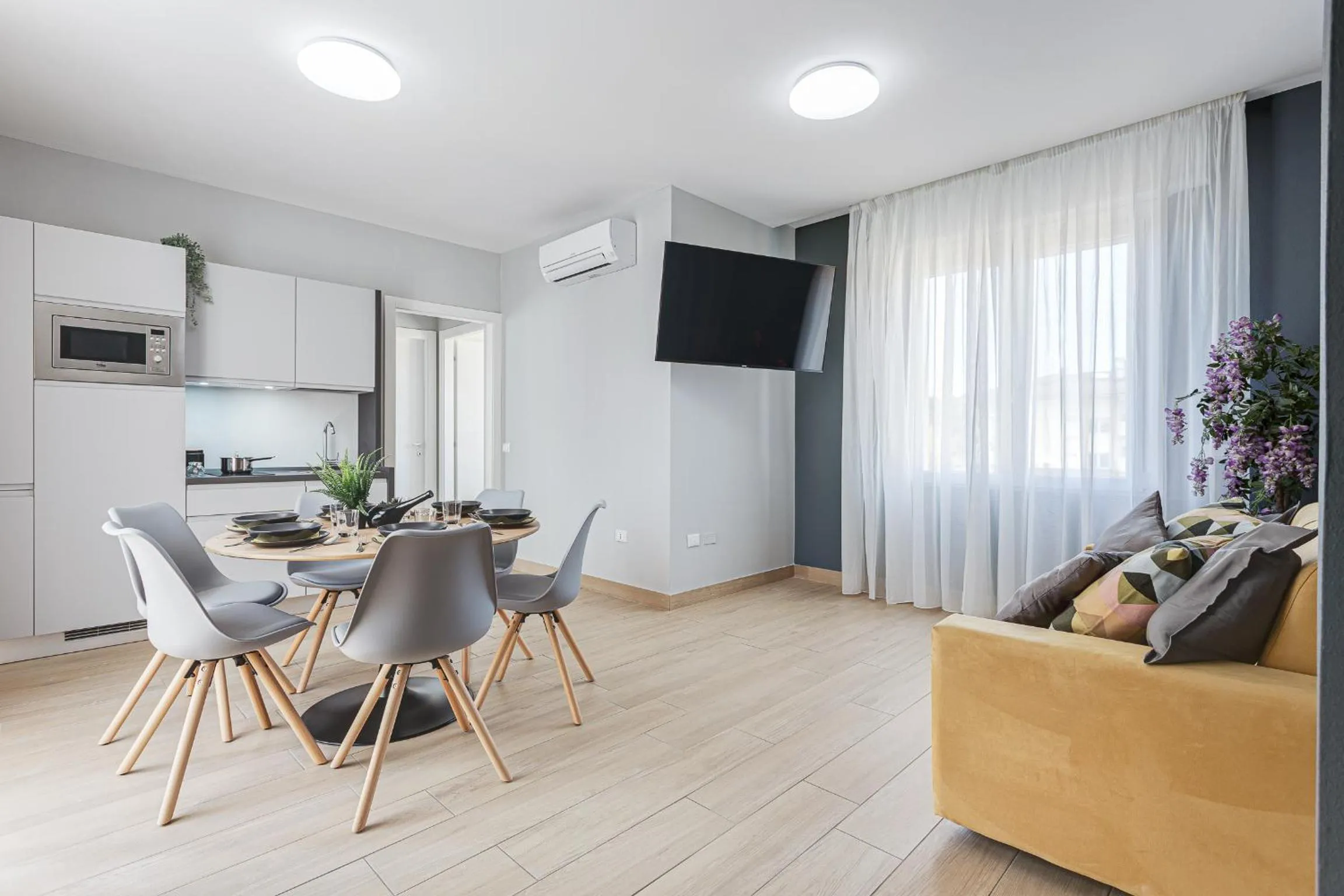 Communal lounge/ TV room in Residenza delle Nazioni