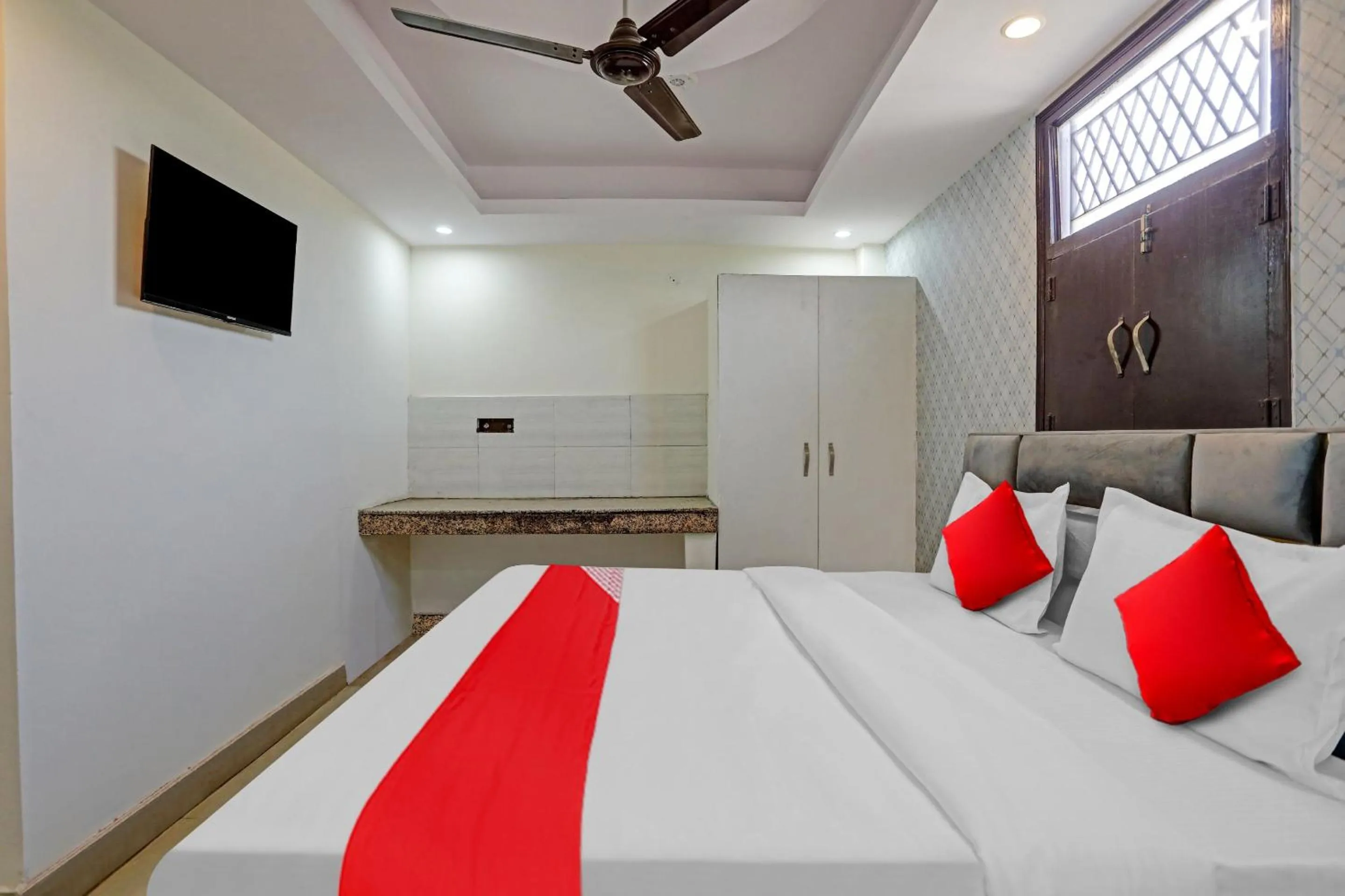 Bedroom, Bed in Hotel O JAI SHREE HOTEL
