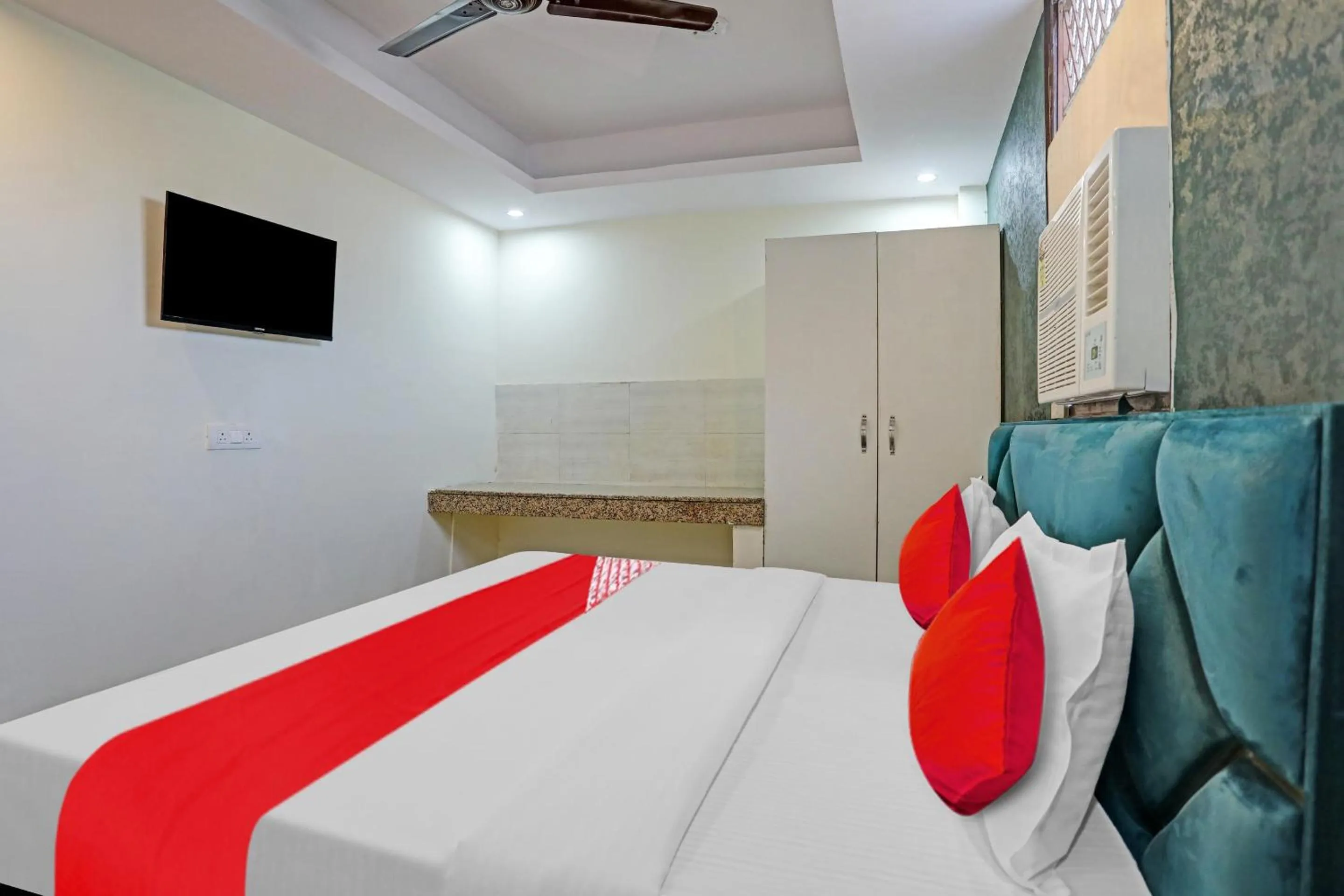 Bedroom, Bed in Hotel O JAI SHREE HOTEL