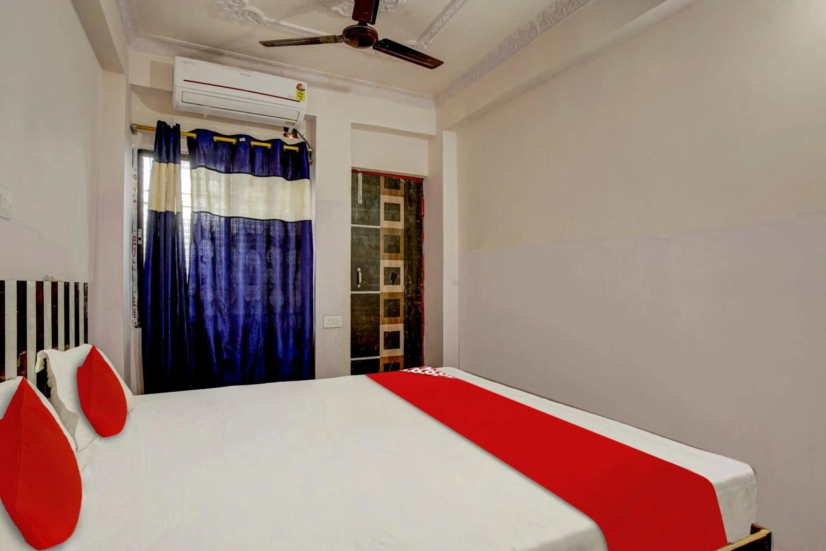 Bedroom, Bed in Hotel O by OYO Shravi