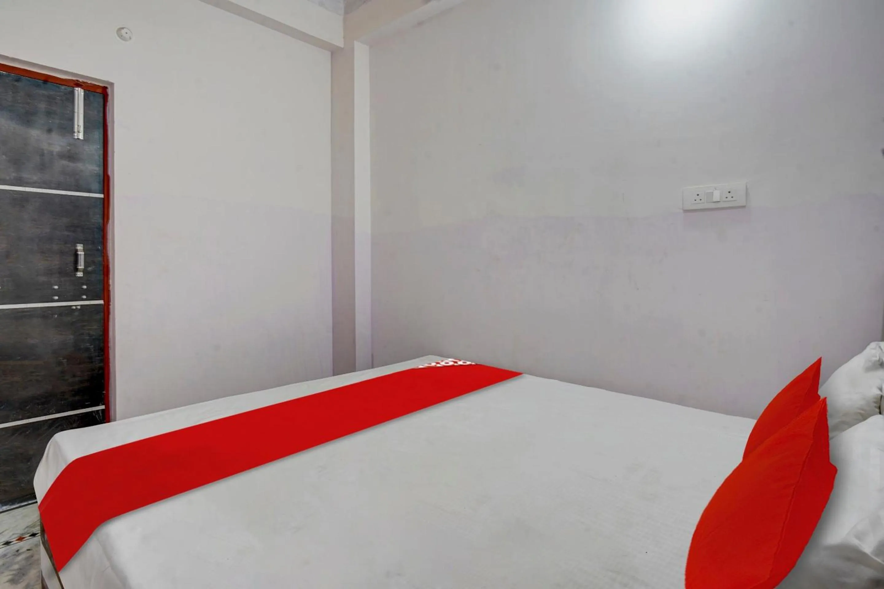 Lobby or reception, Bed in Hotel O by OYO Shravi