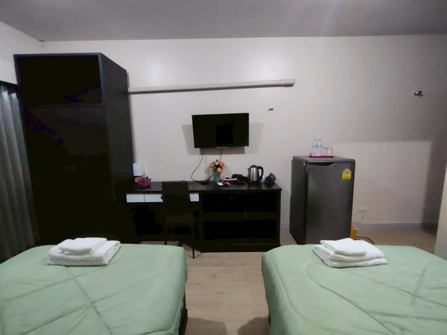 Bed in Metro Residence