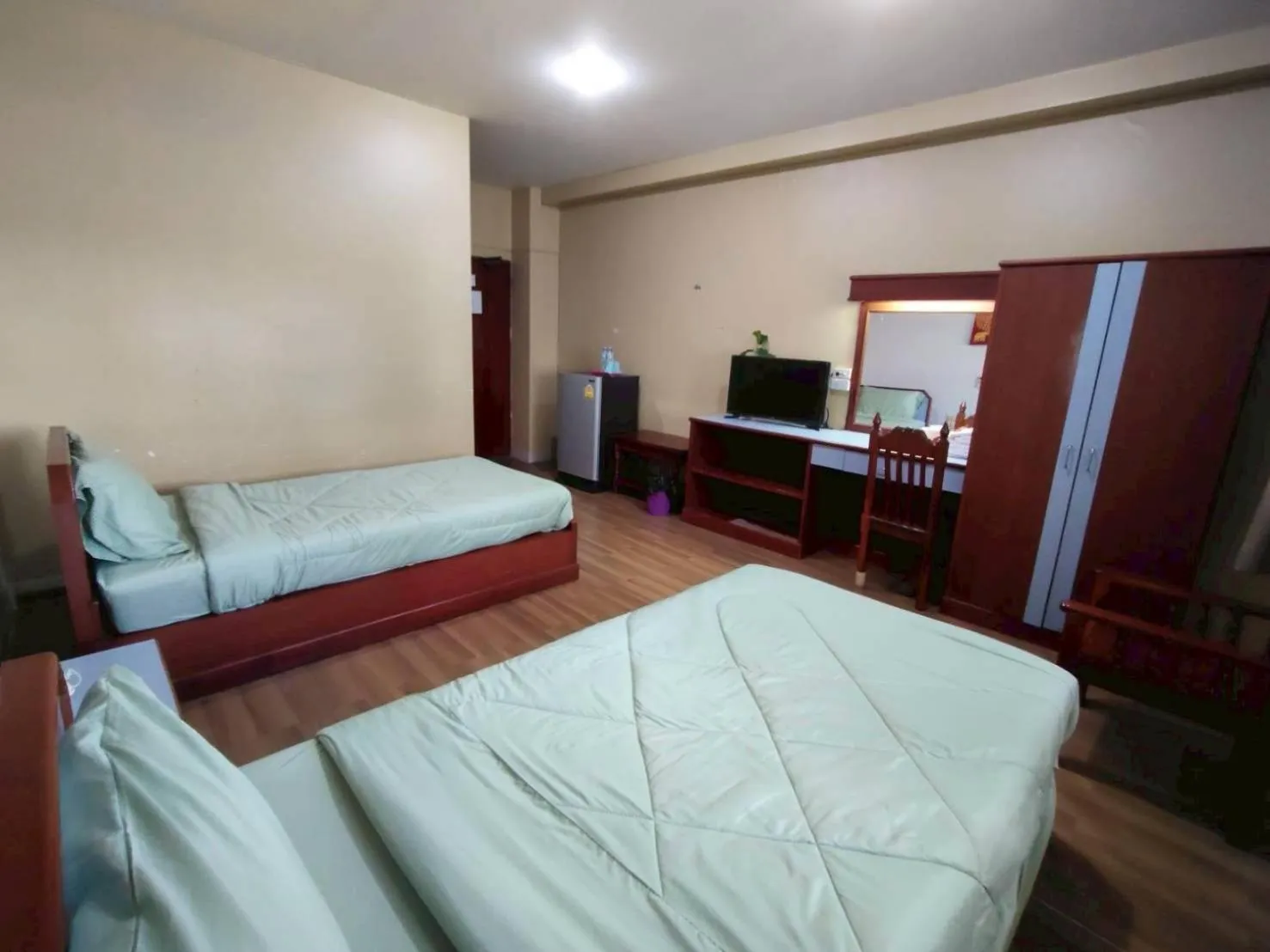 Bed in Metro Residence