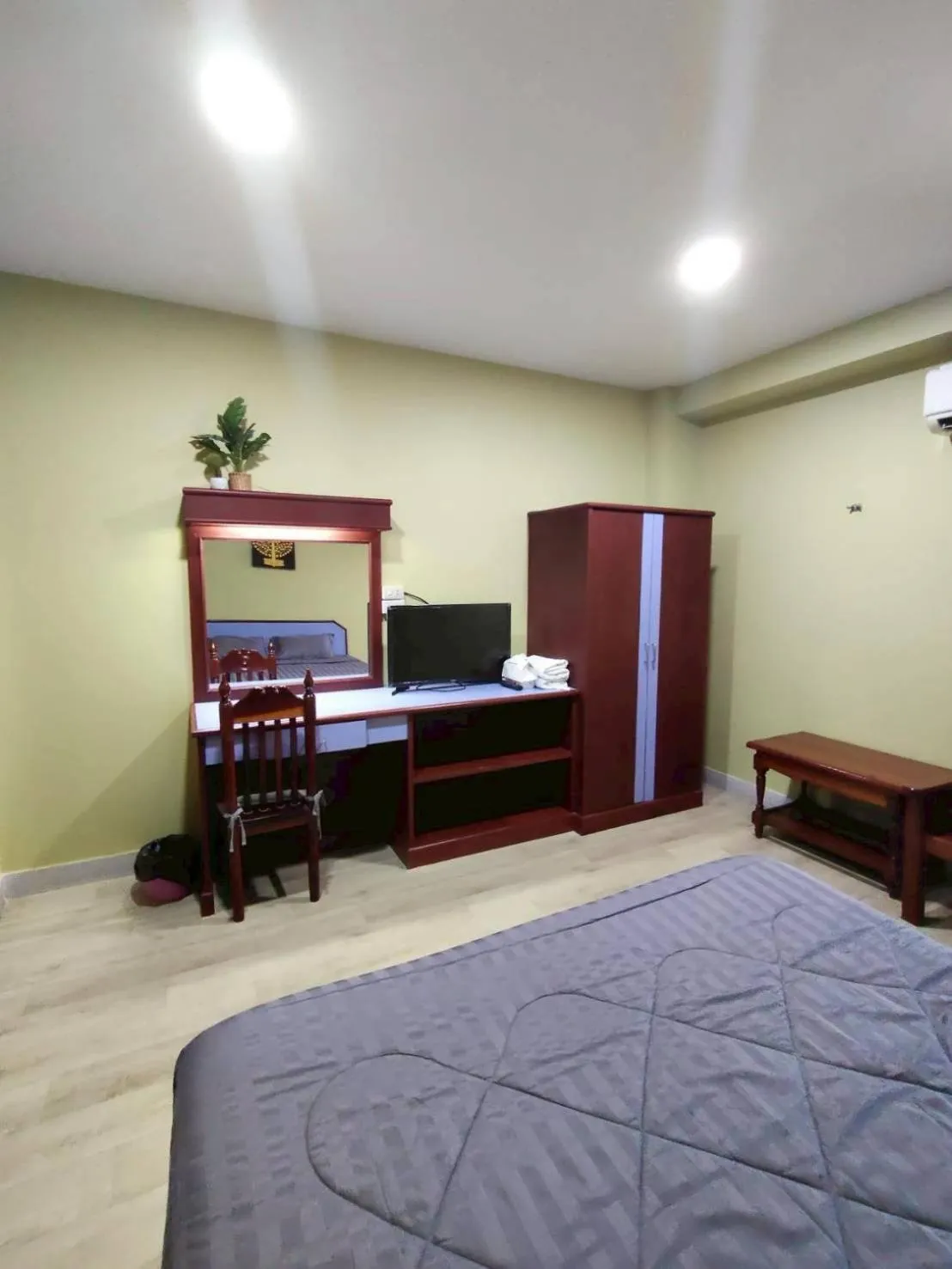 Bed in Metro Residence