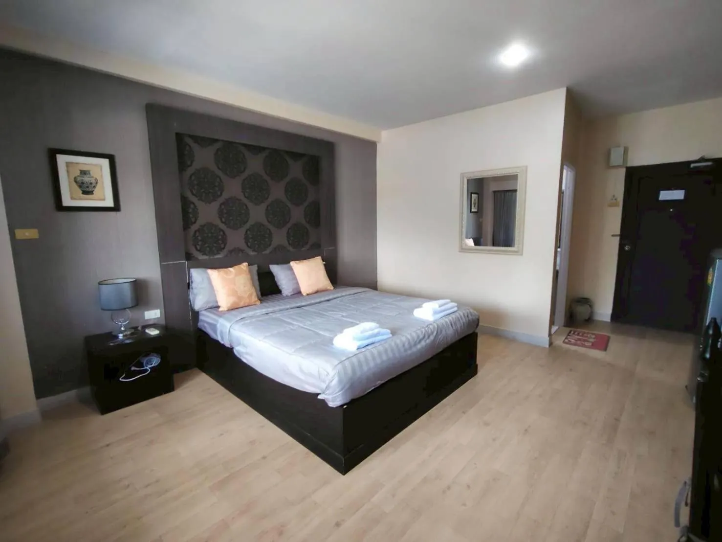 Bed in Metro Residence