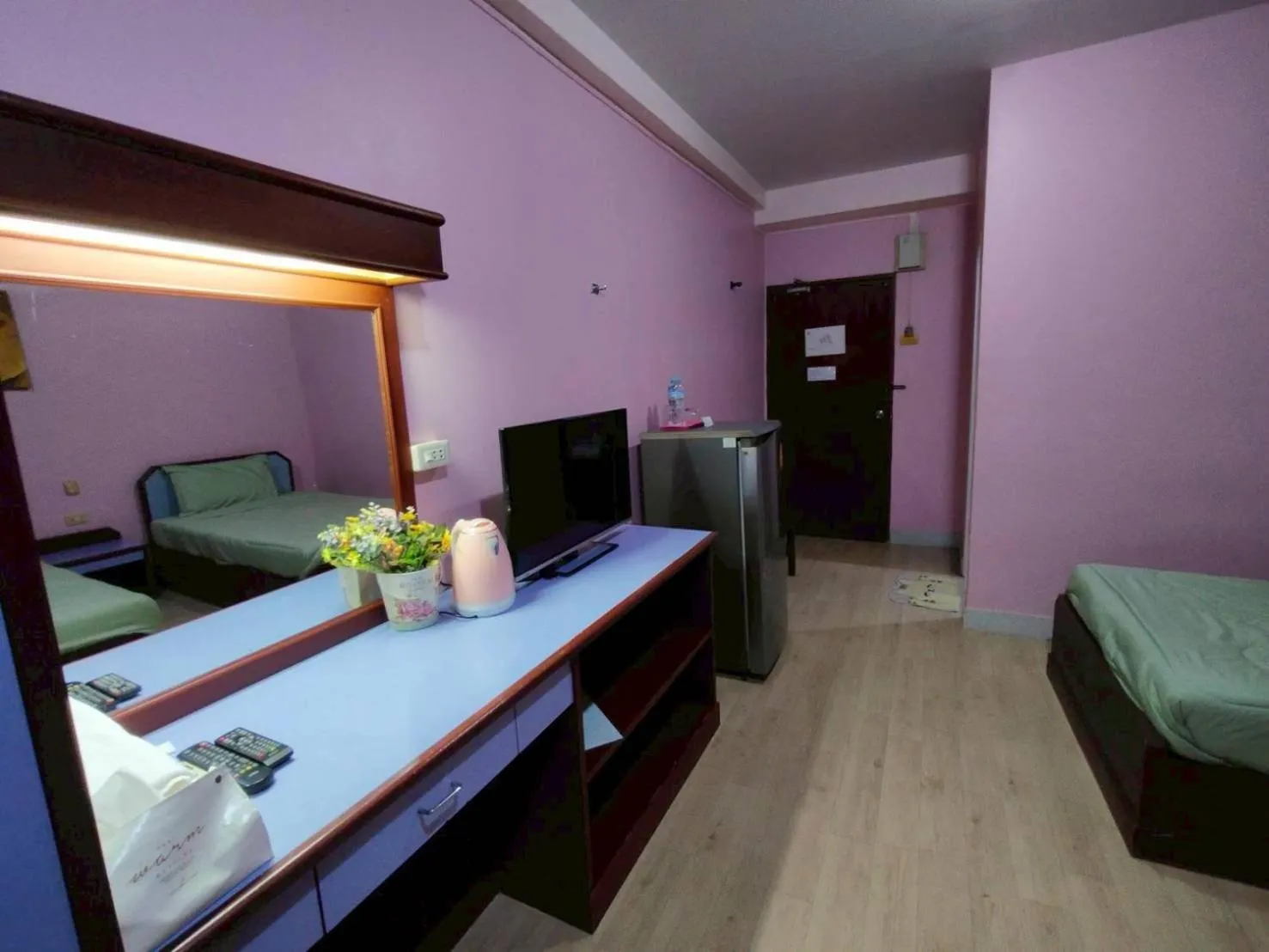 Bed in Metro Residence