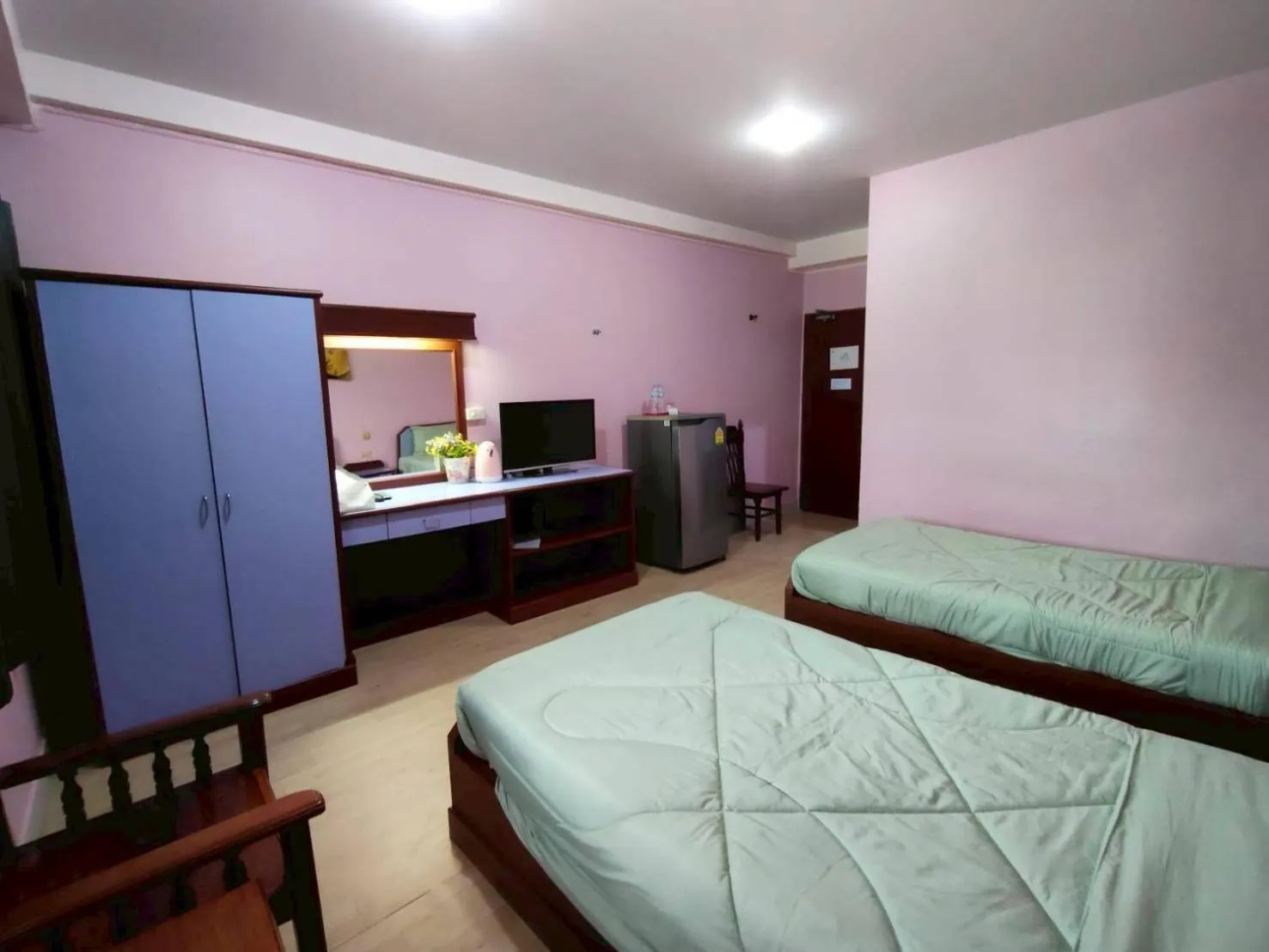 Bed in Metro Residence