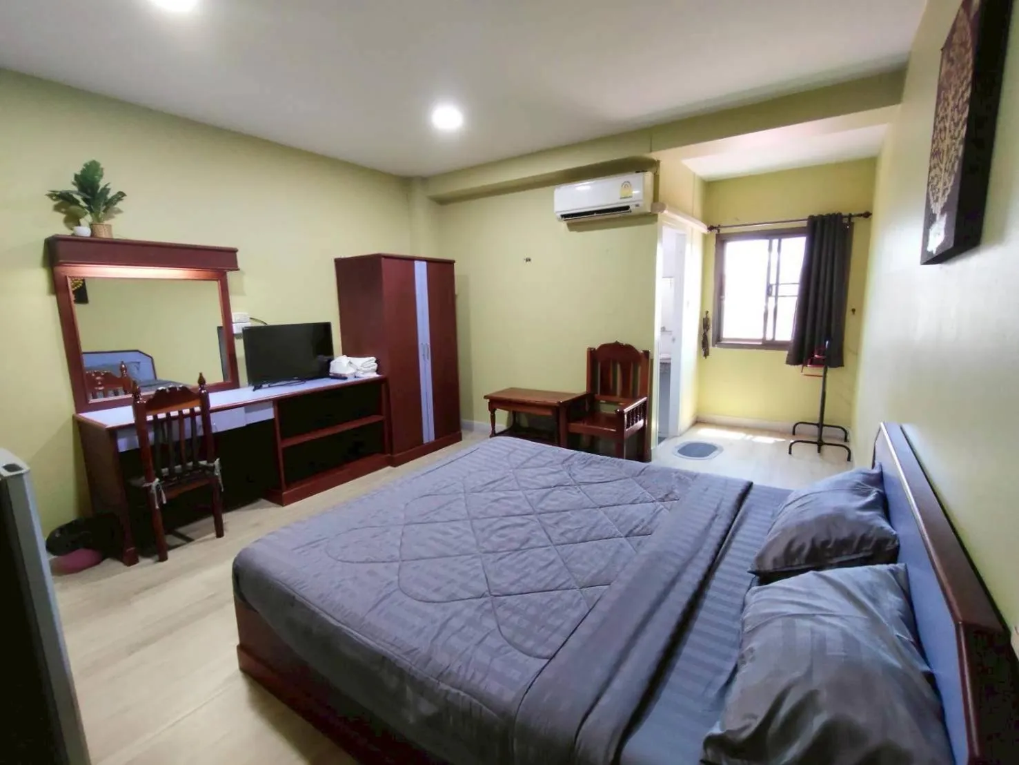 Bed in Metro Residence