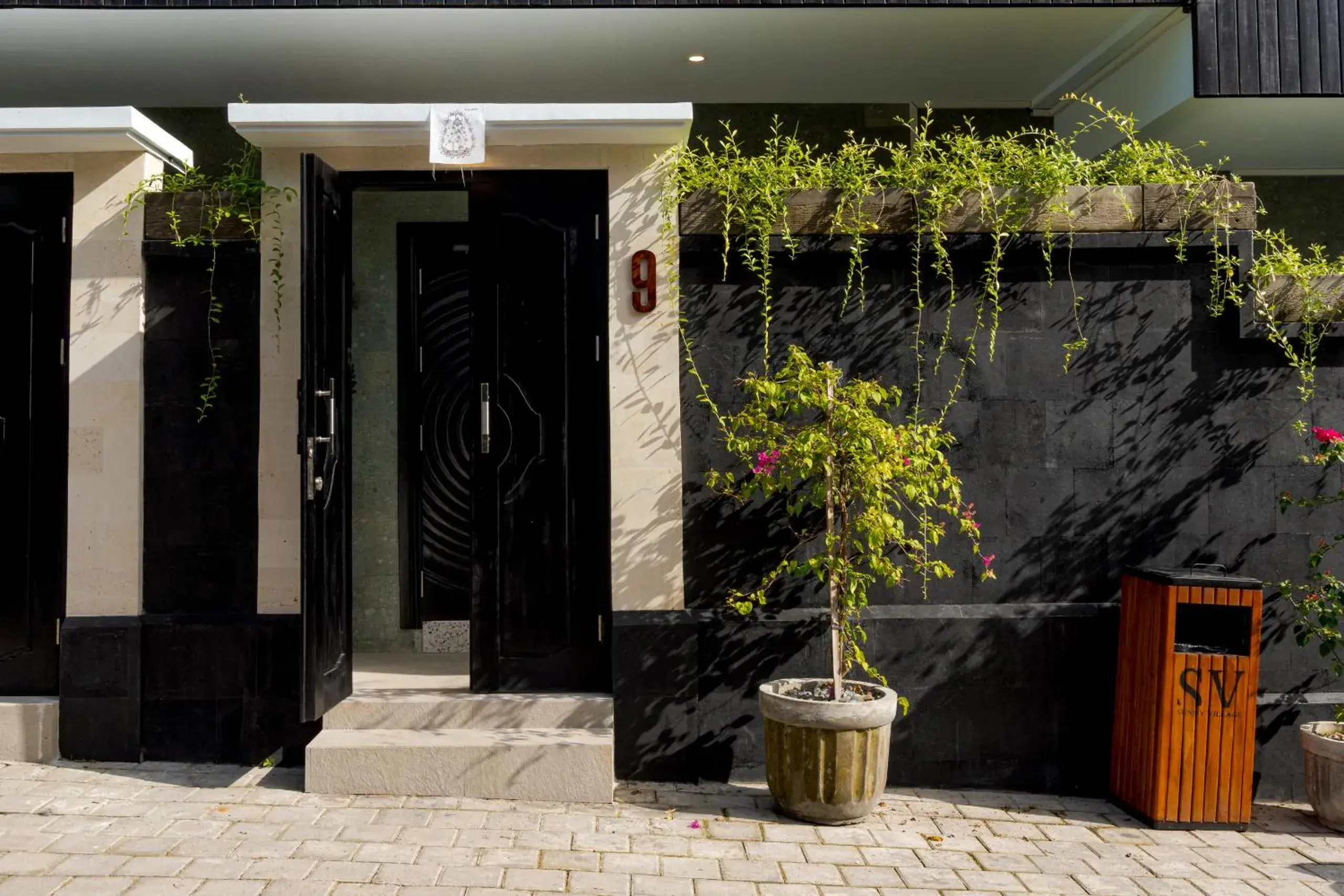 Property building in Sunny Village Batu Bolong Property building in Sunny Village Batu Bolong