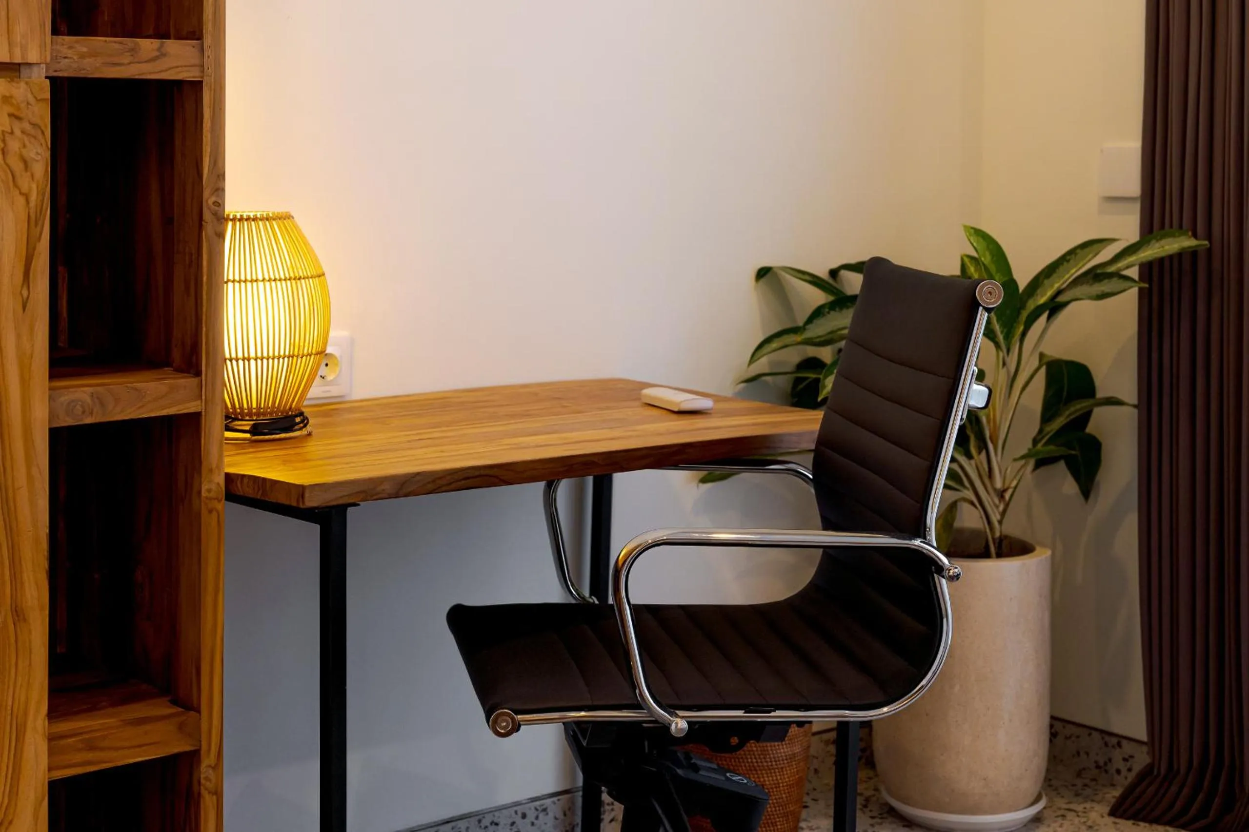 hair dresser in Sunny Village Batu Bolong