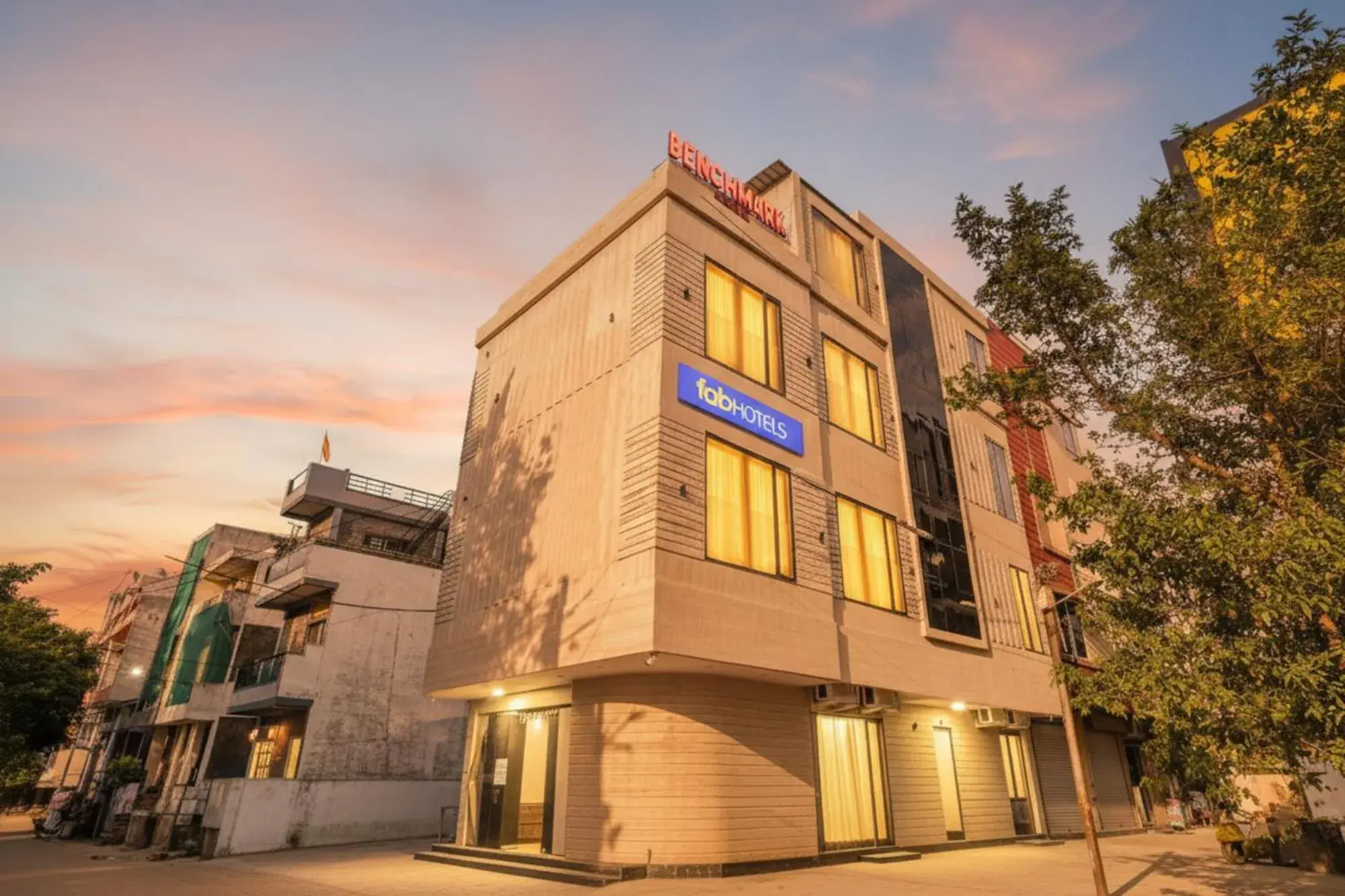 Property building in FabHotel Benchmark Property building in FabHotel Benchmark
