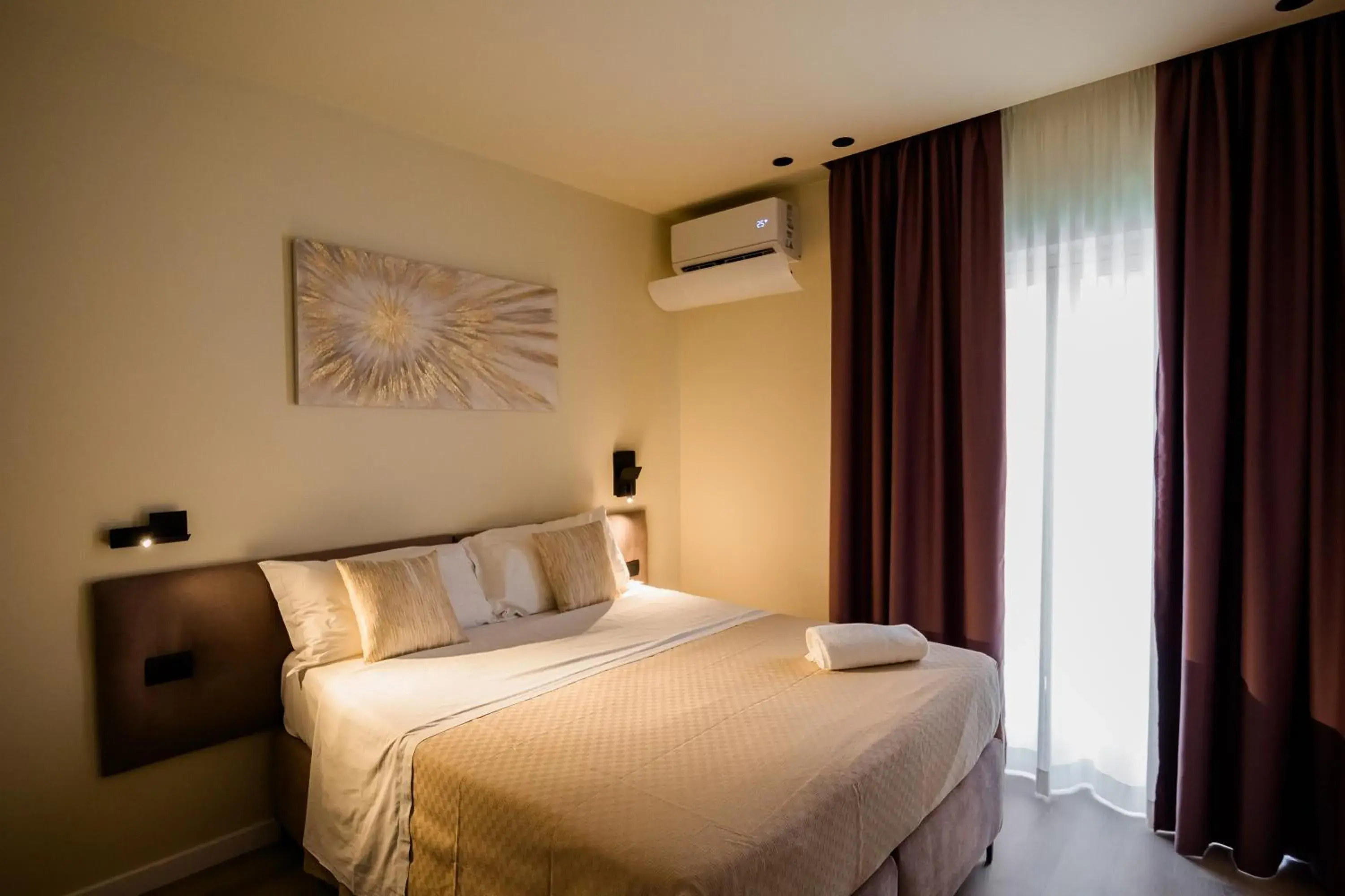 Deluxe Double or Twin Room - single occupancy in MAZZINI PALACE Deluxe Double or Twin Room - single occupancy in MAZZINI PALACE