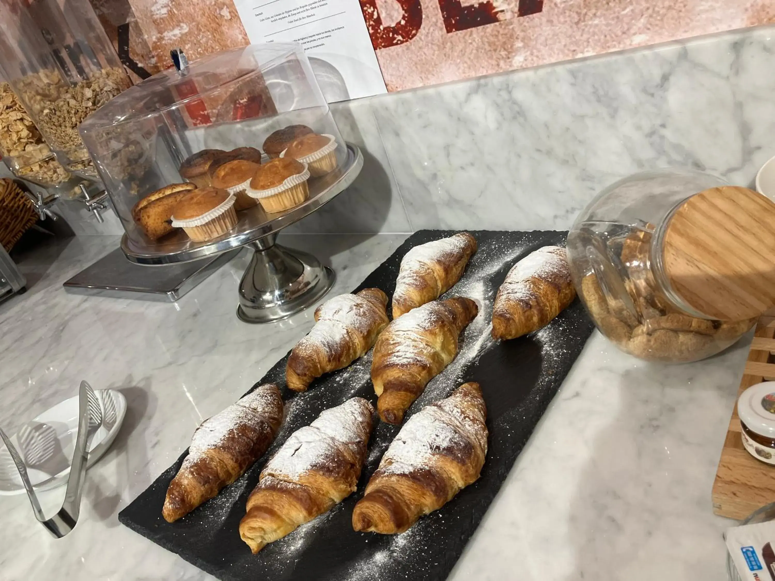 Breakfast in Mulberry Suites Breakfast in Mulberry Suites