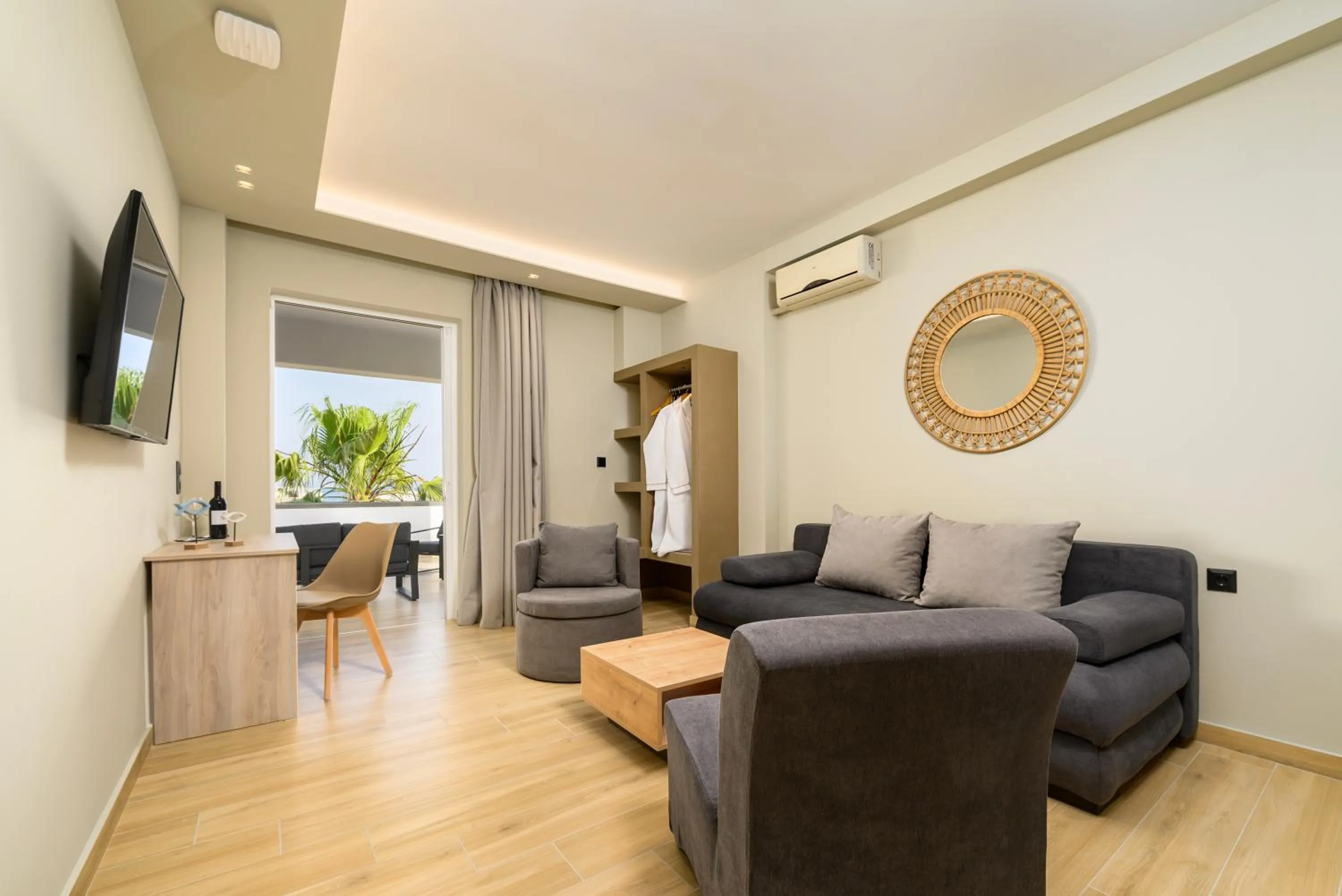 Seating area in Nicolas Grand Suites, Adults Only