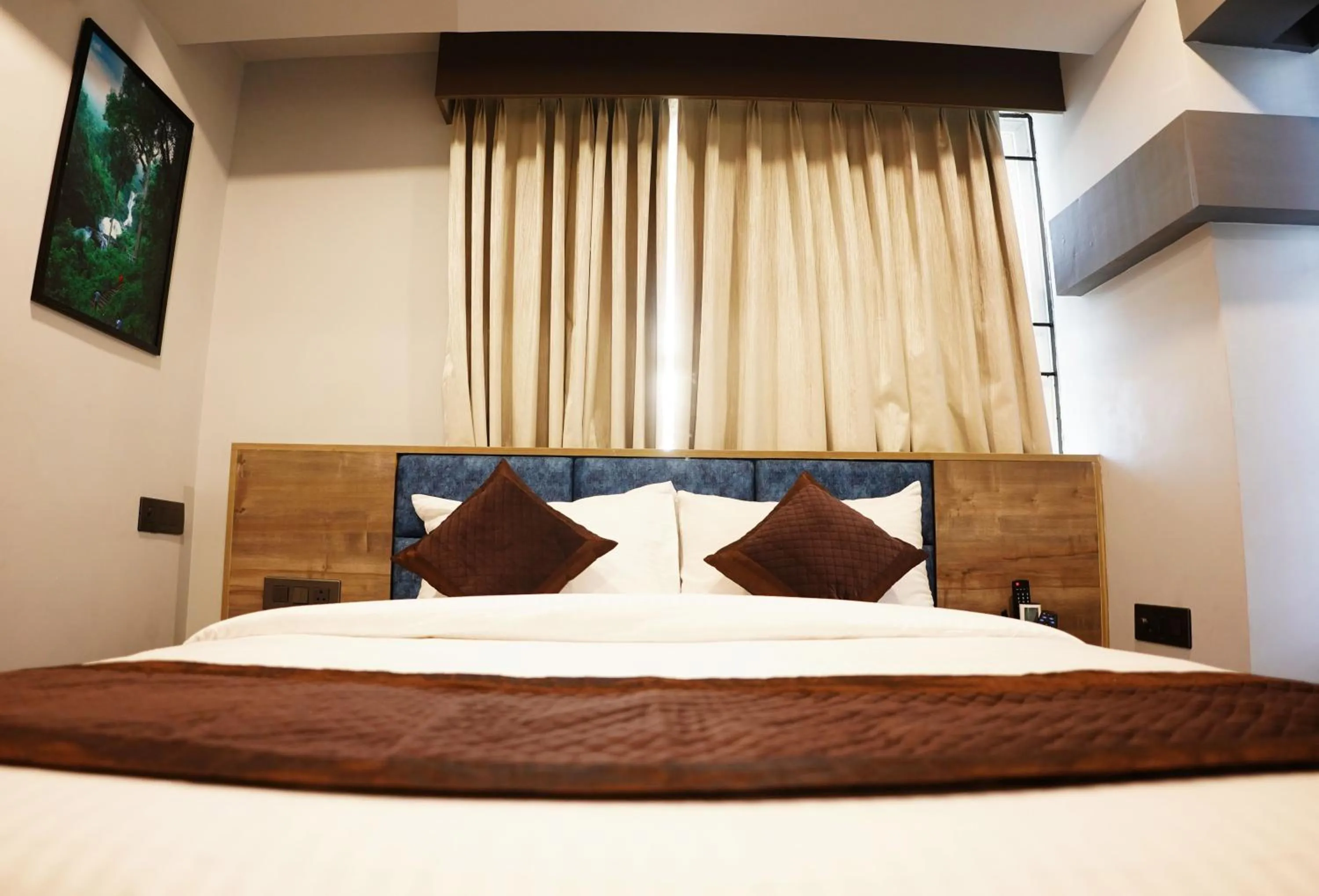 Bed in Dream Hotel - Richmond