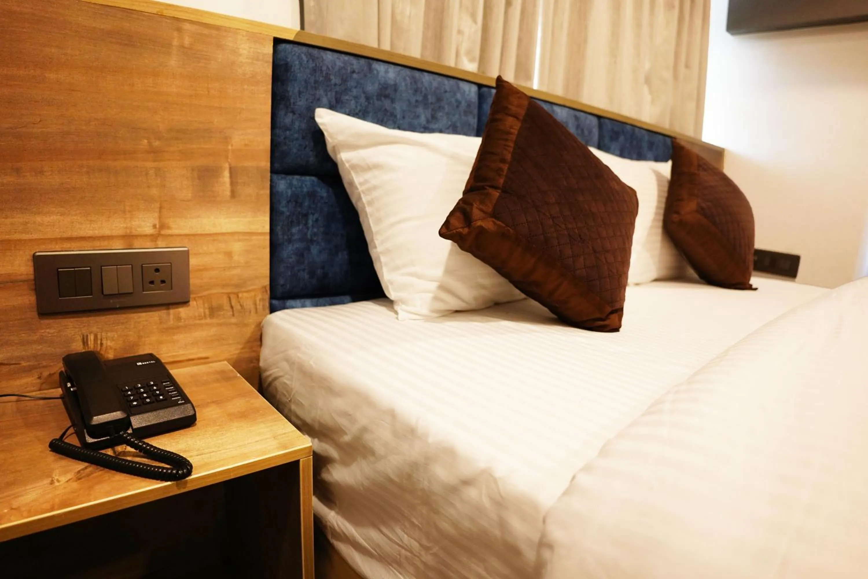 Bed in Dream Hotel - Richmond