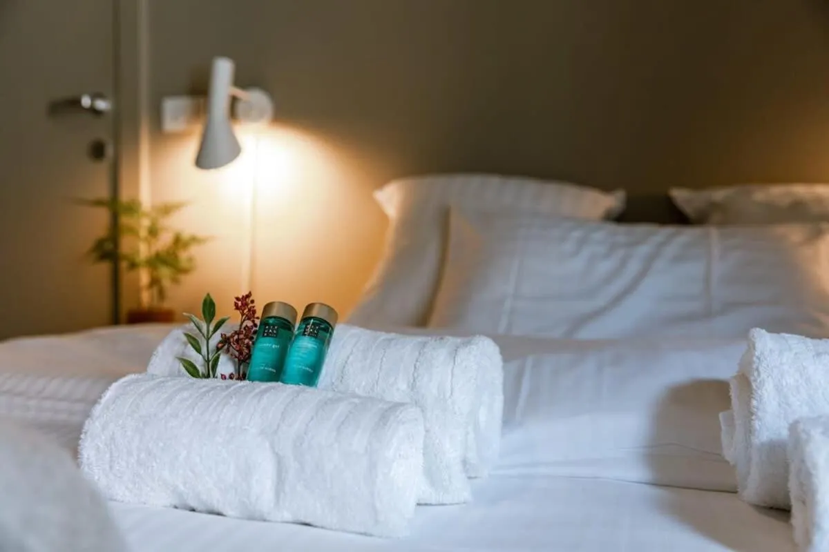 Bed in Huswell - Spacious guest room in Bruges