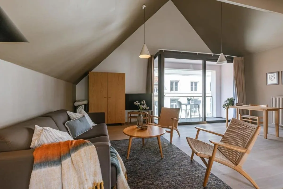 Huswell - Bonrepo Room 104