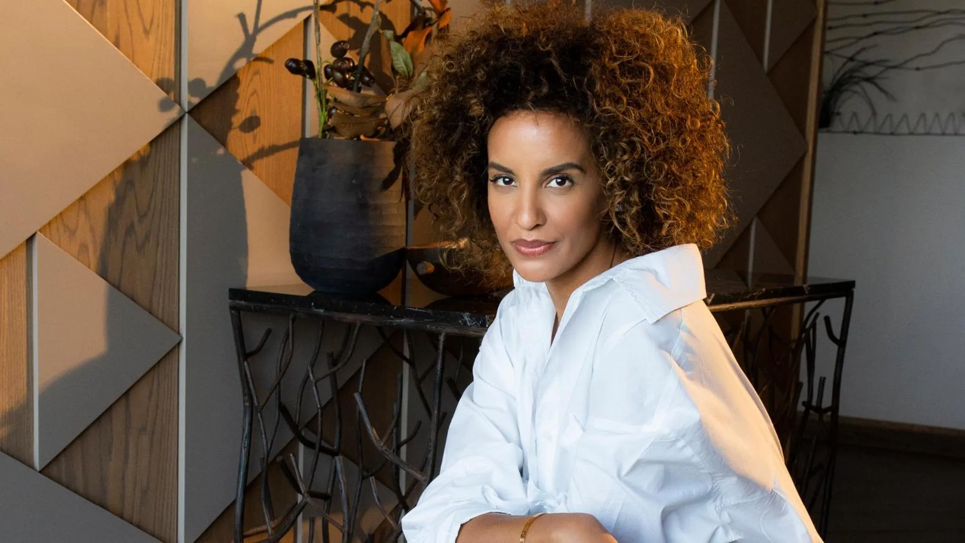 People in Babohi at Qwabi Private Game Reserve by NEWMARK