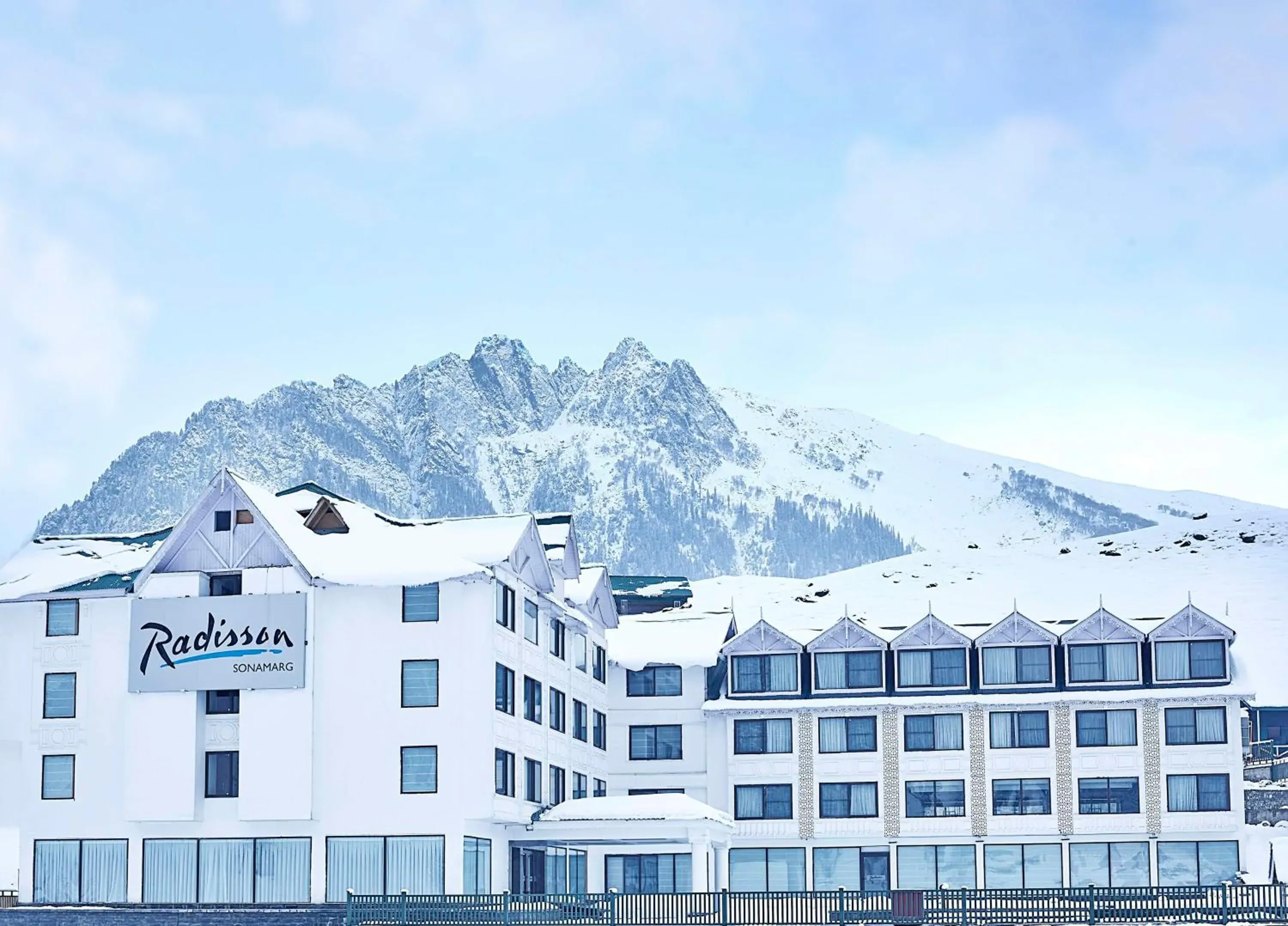 Property building in Radisson Hotel Sonamarg Property building in Radisson Hotel Sonamarg