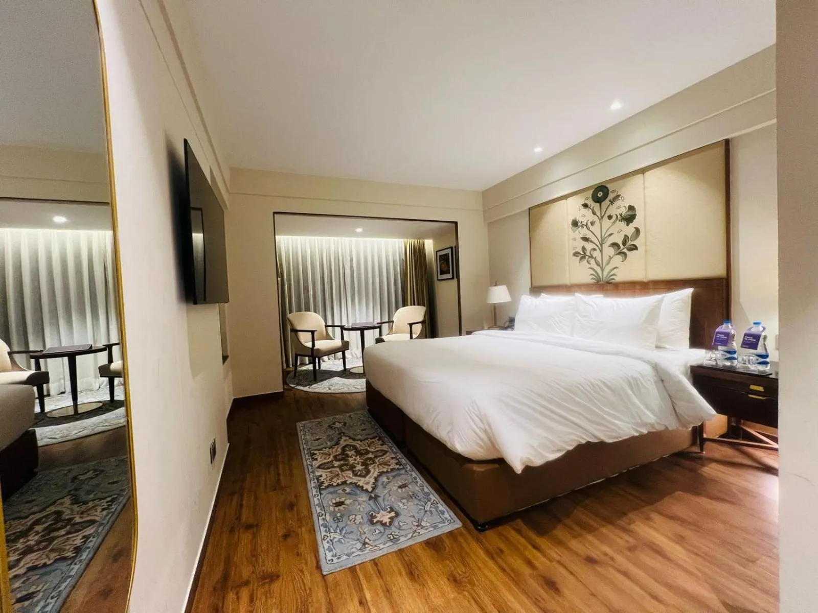 Bed in Radisson Hotel Sonamarg