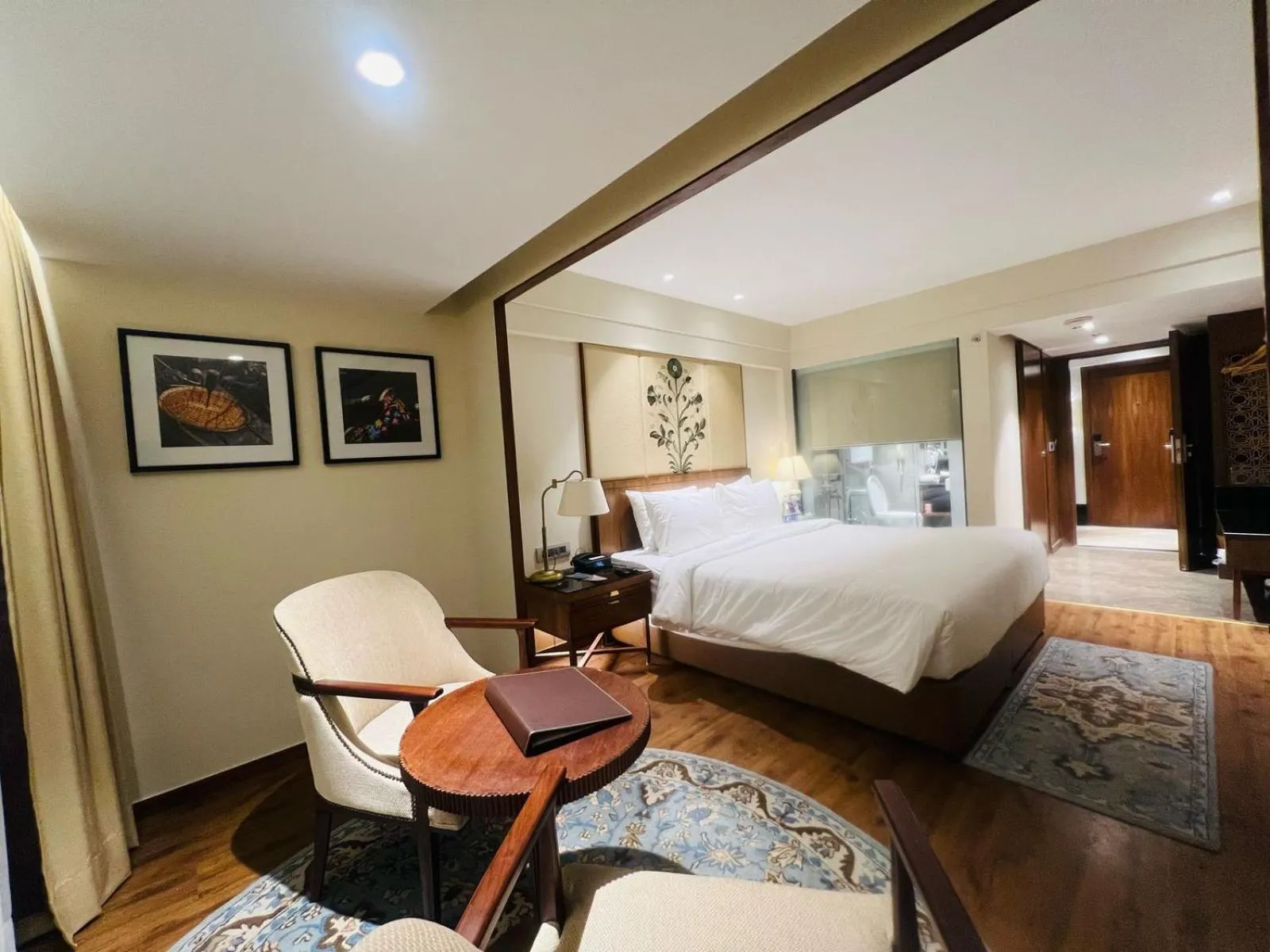 Bed in Radisson Hotel Sonamarg