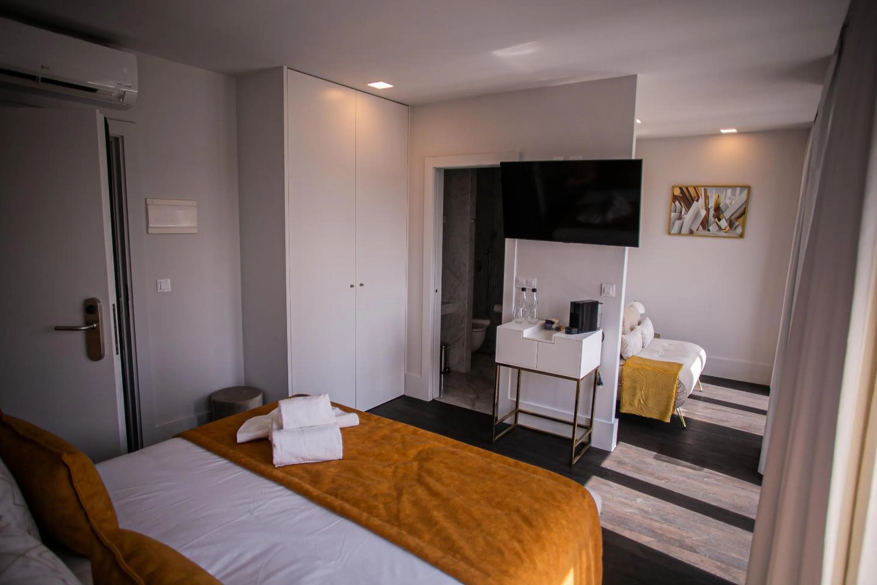 Bed in 262 Boutique Aliados