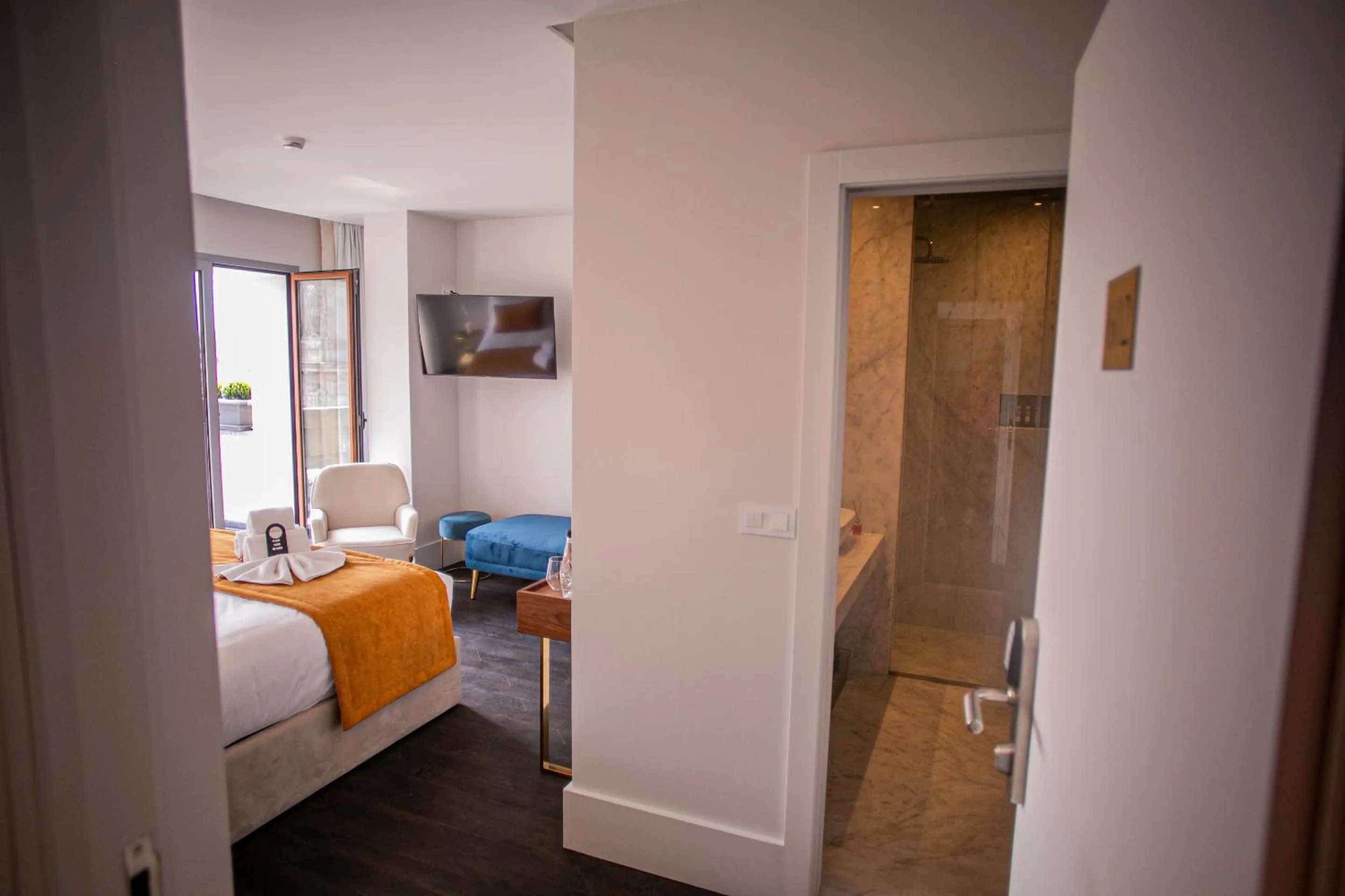 Bed in 262 Boutique Aliados