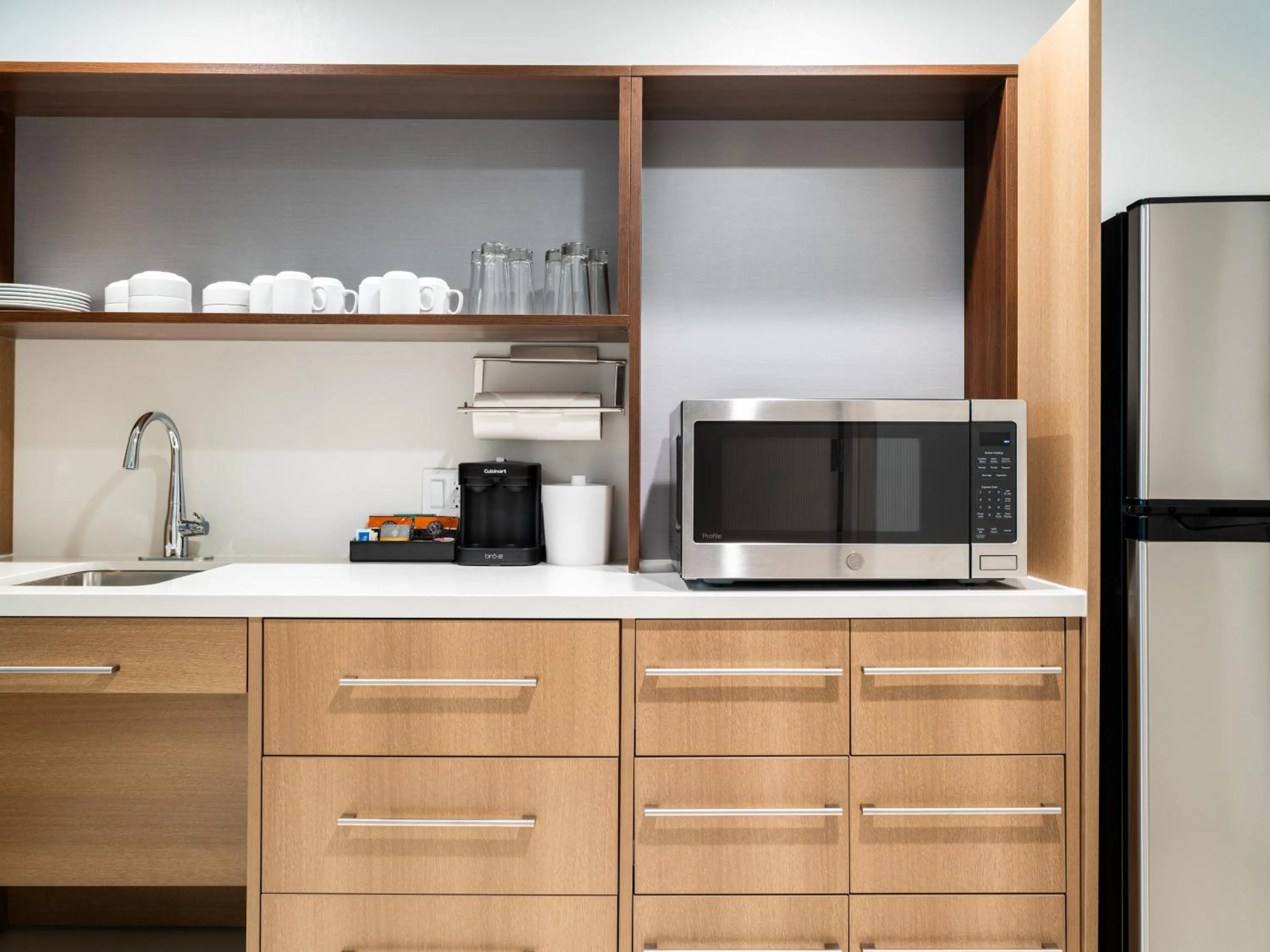 Home2 Suites By Hilton Atlanta Airport College Park