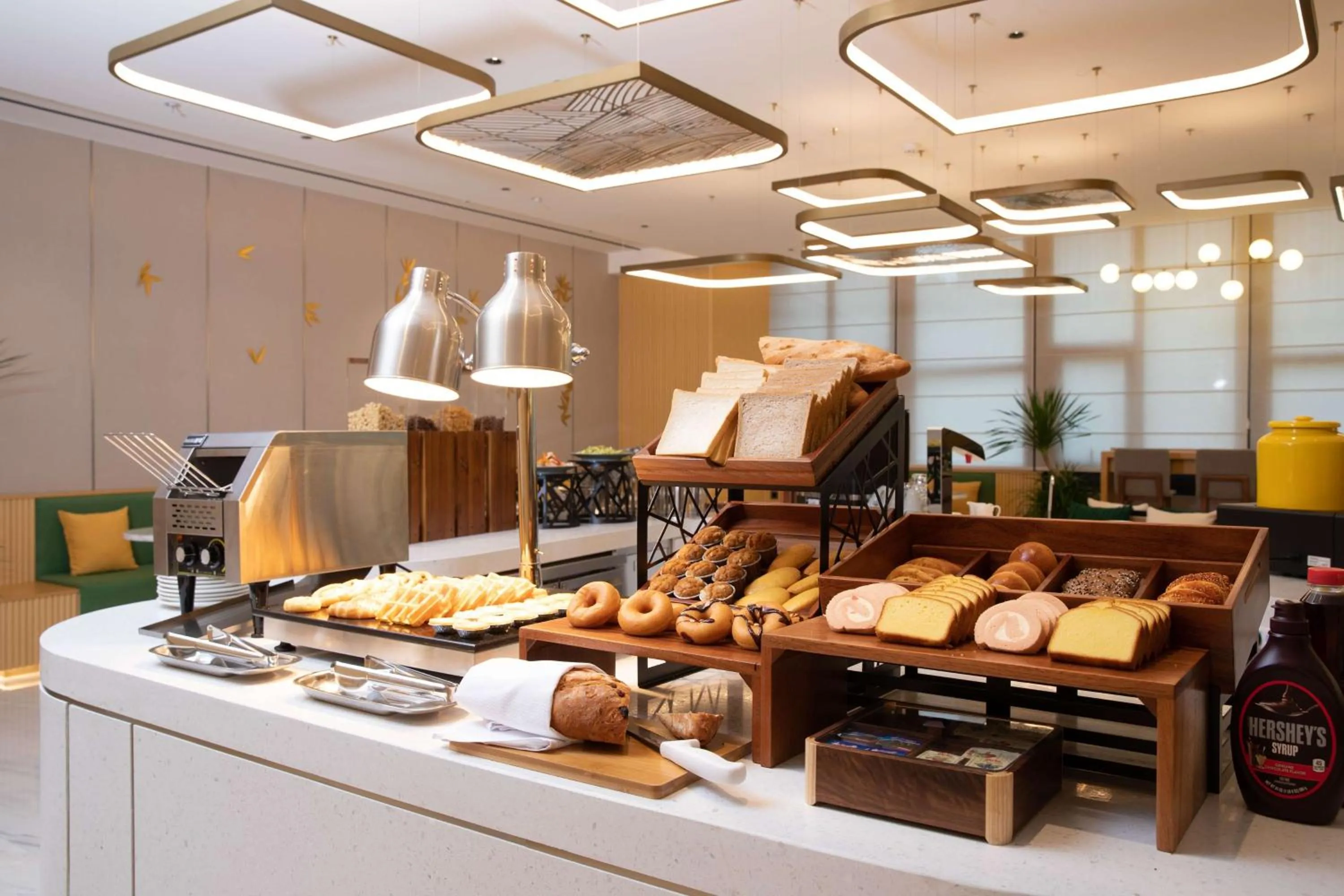 Restaurant/places to eat in Hilton Garden Inn Hangzhou Xiaoshan