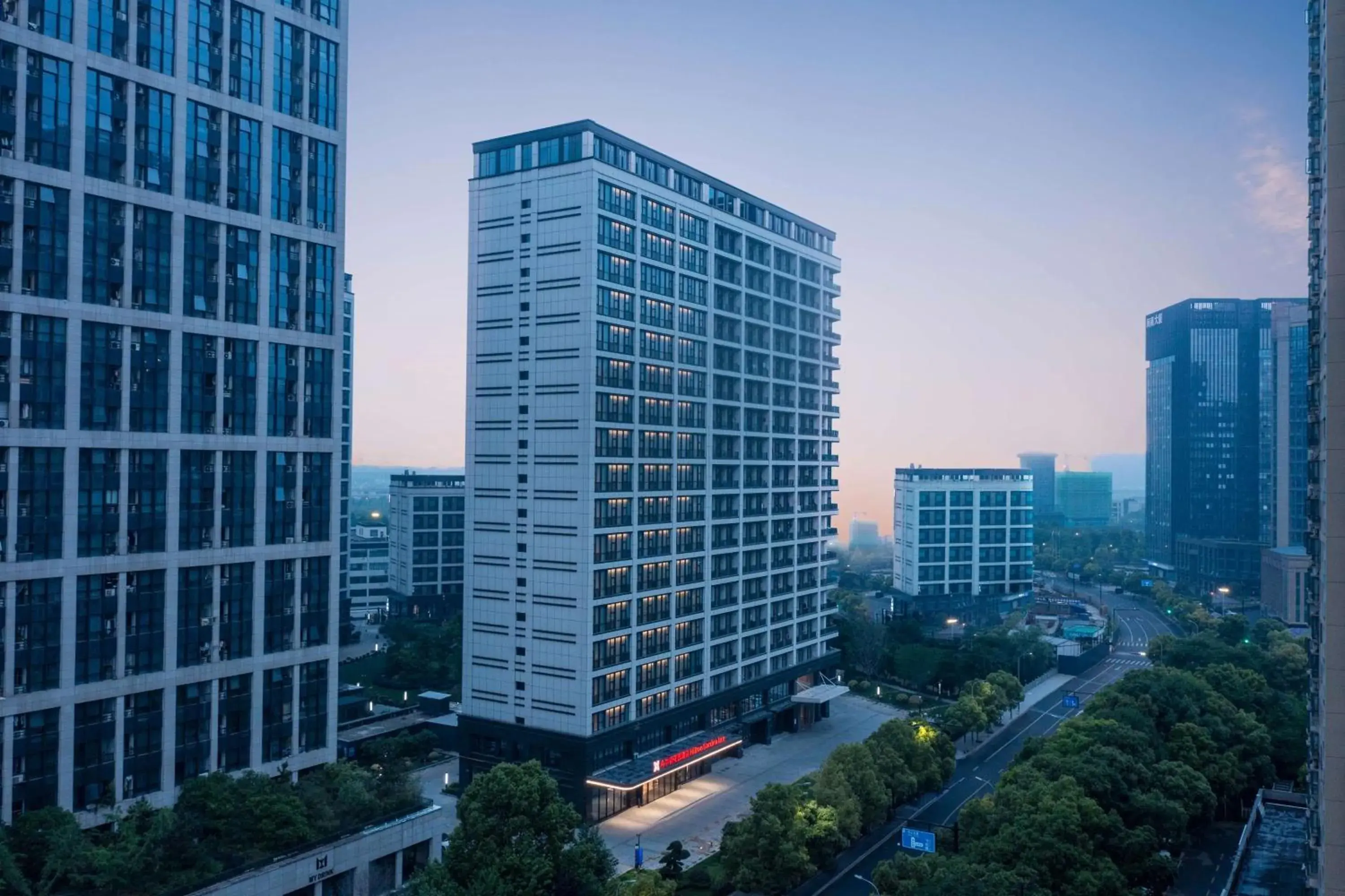 Property building in Hilton Garden Inn Hangzhou Xiaoshan Property building in Hilton Garden Inn Hangzhou Xiaoshan