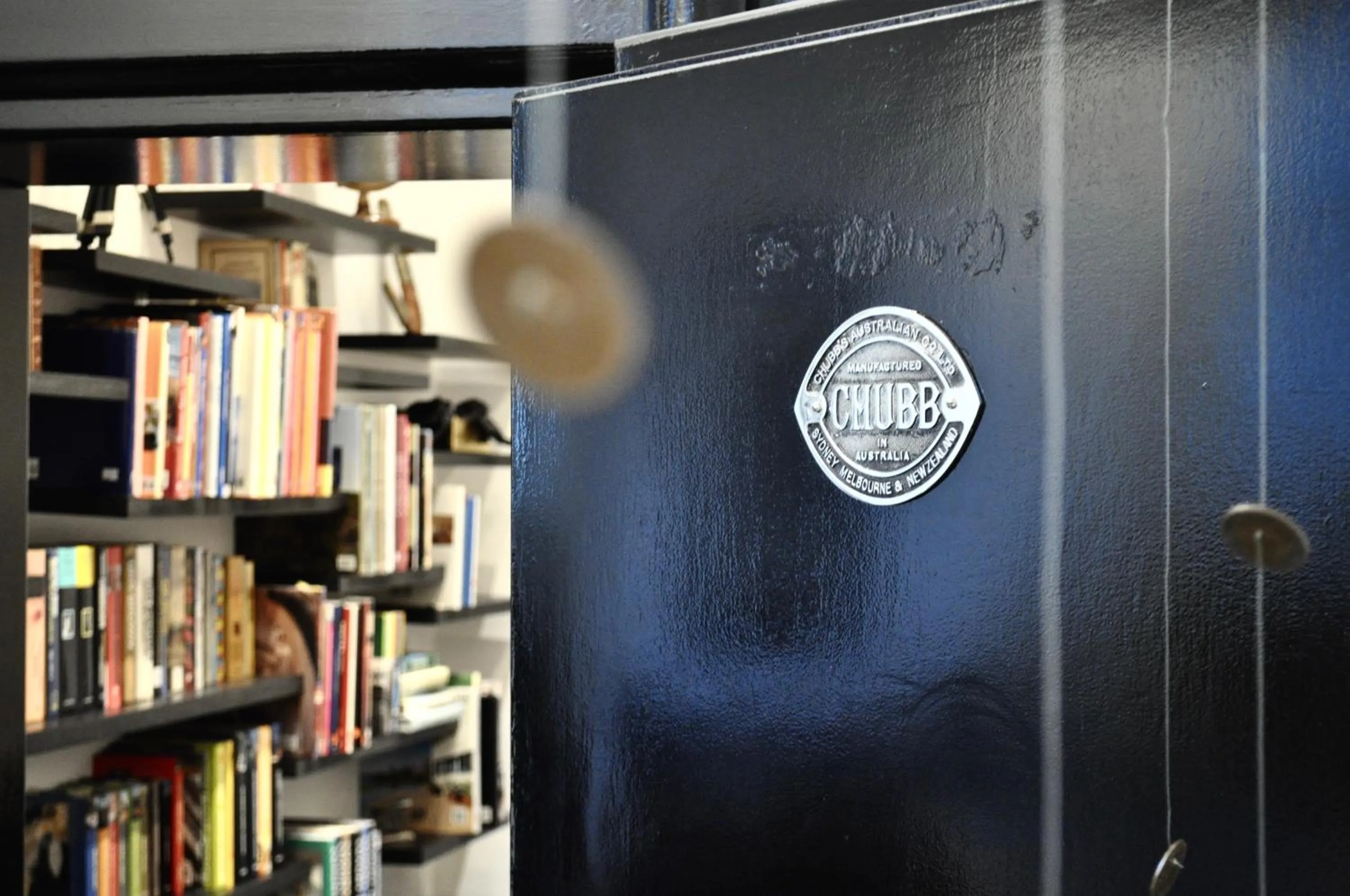 Library in CIRCA 1936 Art Hotel