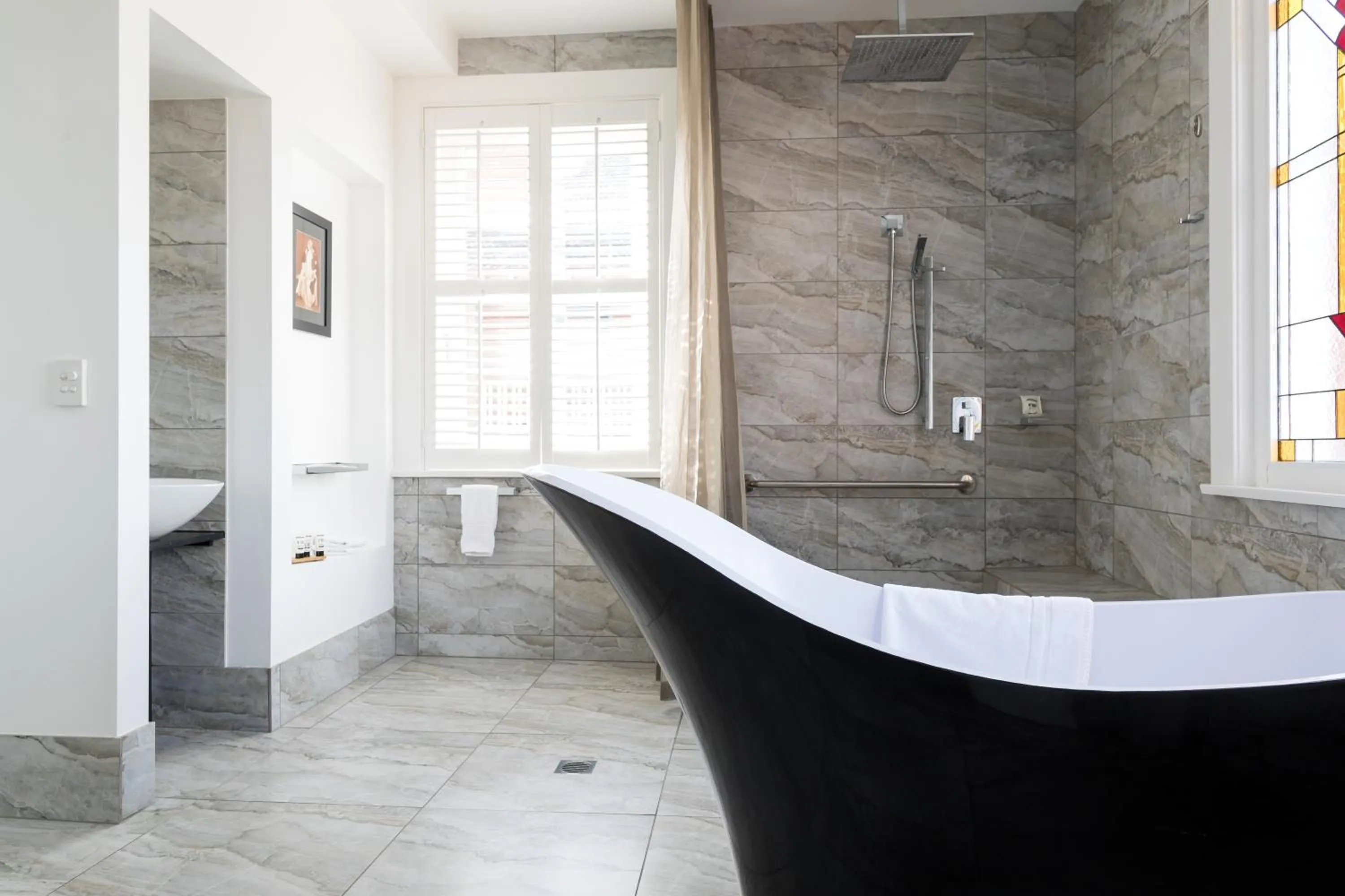 Toilet in CIRCA 1936 Art Hotel