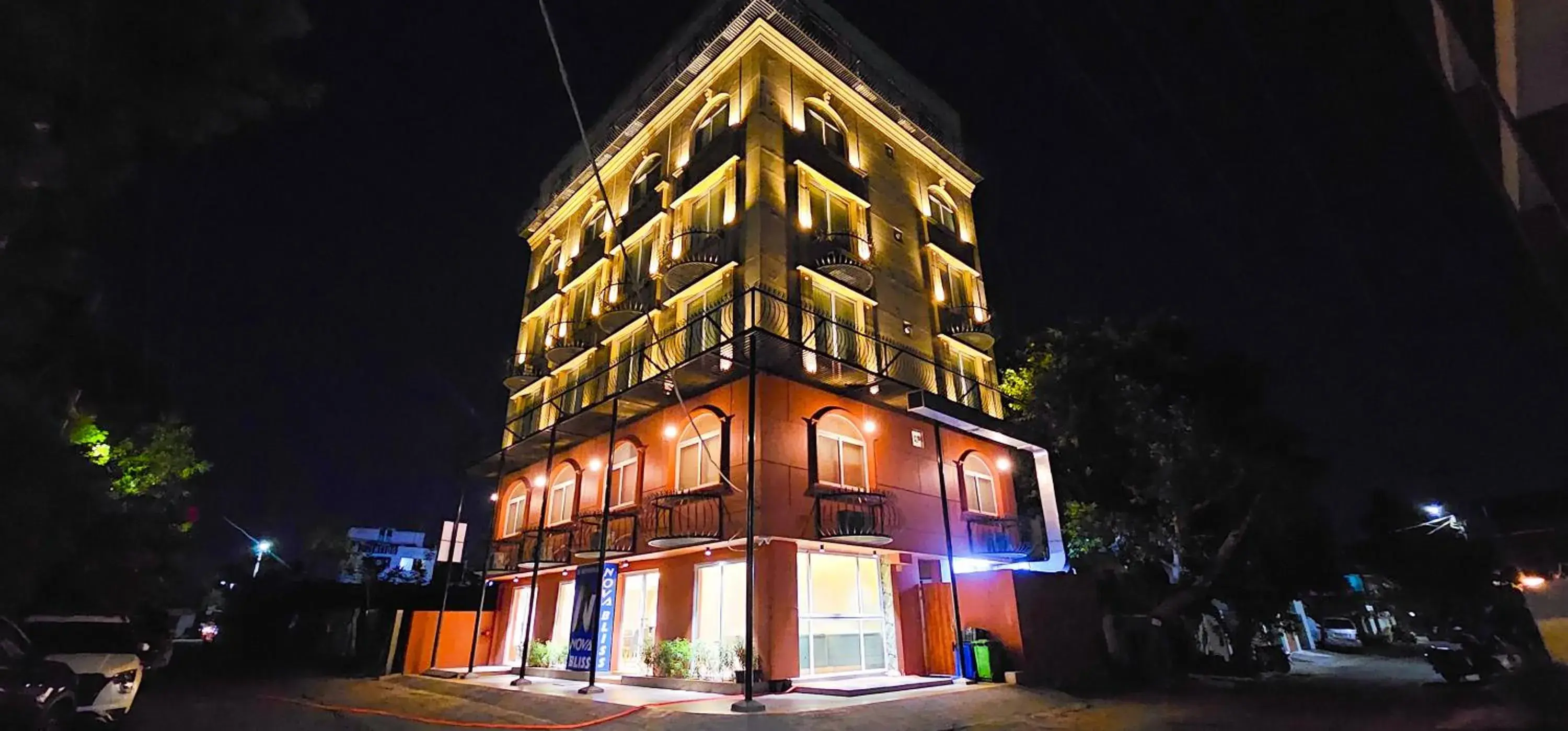 Facade/entrance in Hotel Nova Bliss Facade/entrance in Hotel Nova Bliss