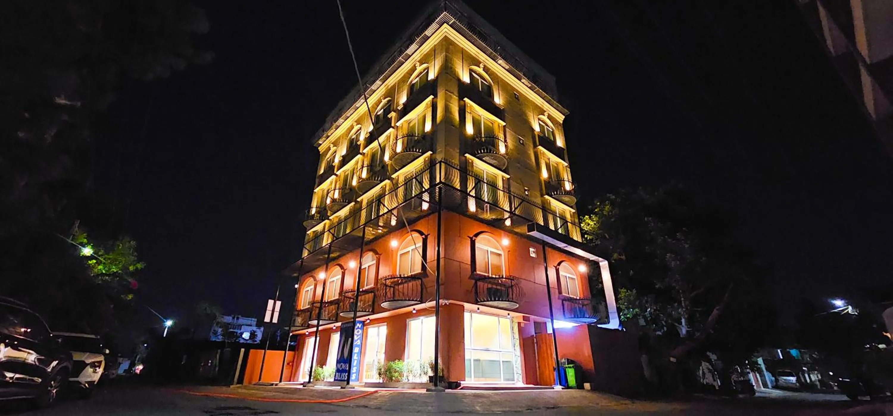 Facade/entrance in Hotel Nova Bliss