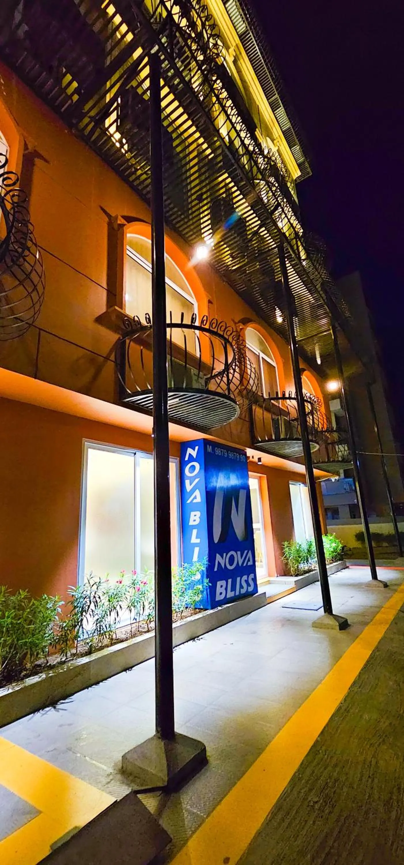 Facade/entrance in Hotel Nova Bliss