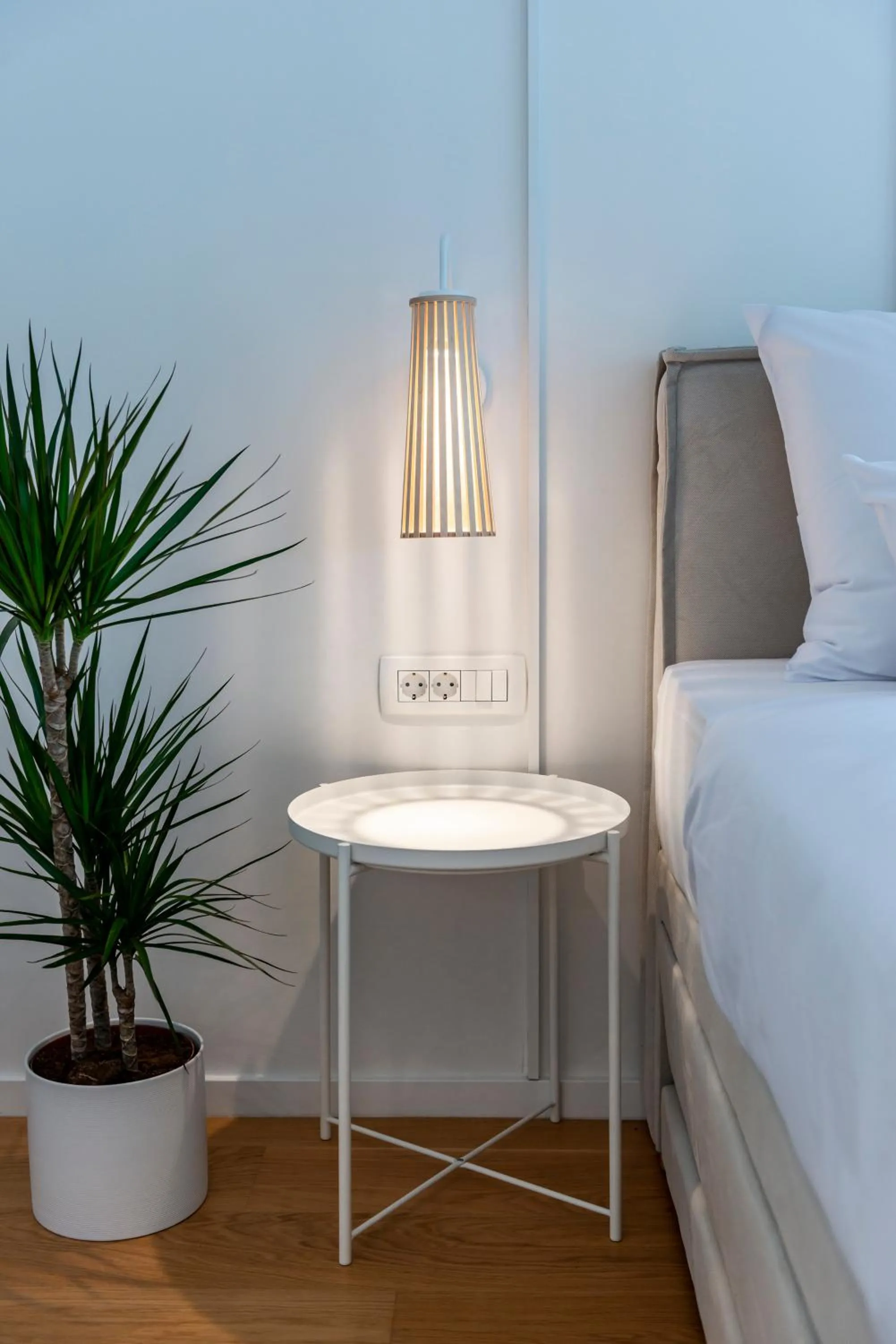 hair dresser, Bed in City Residences
