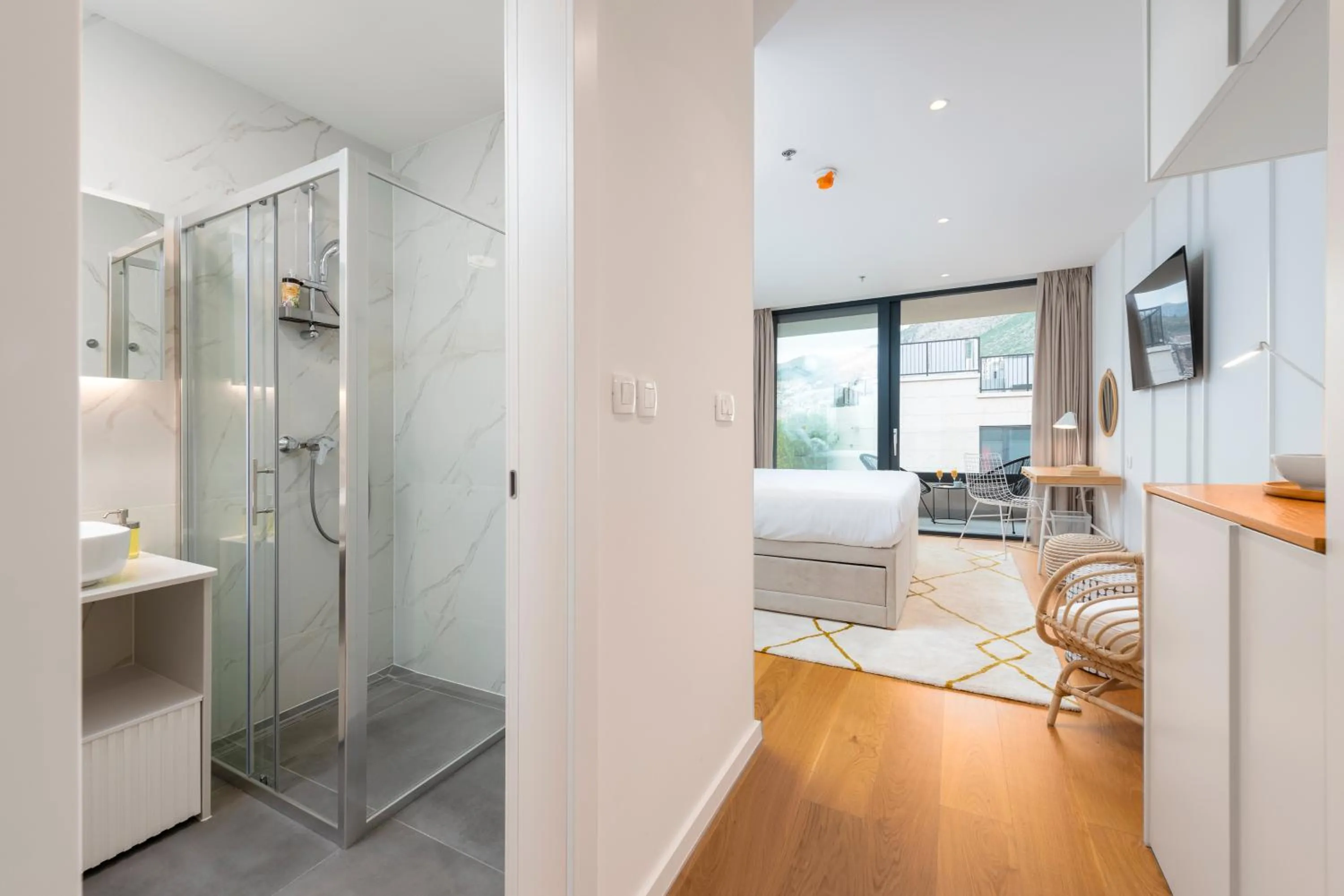 Shower in City Residences