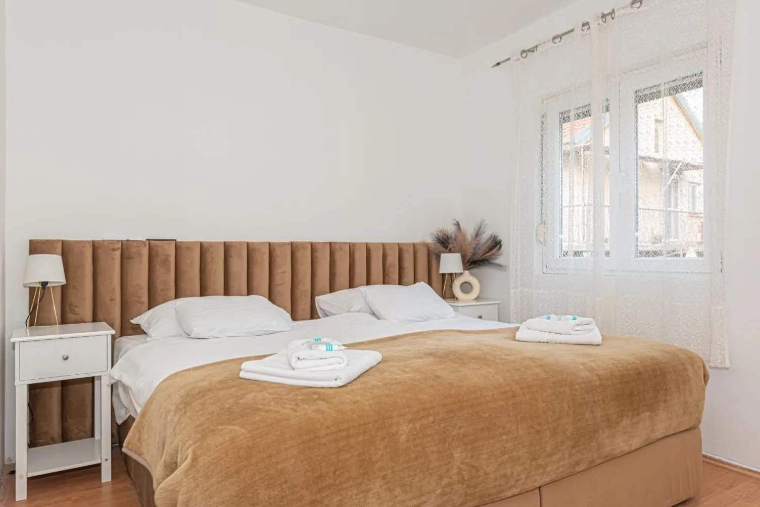 Bed in Apartment Mozart