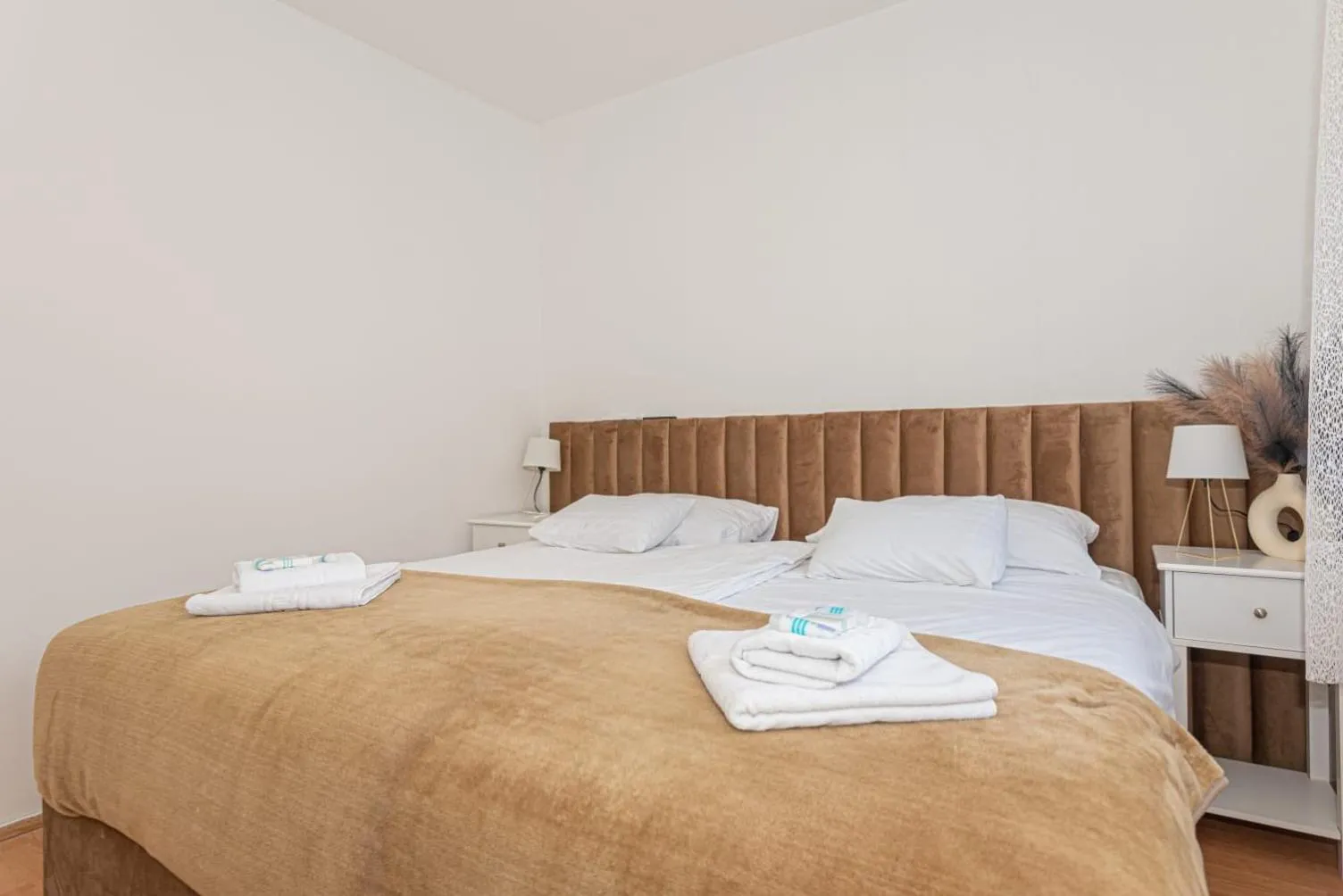 Bed in Apartment Mozart