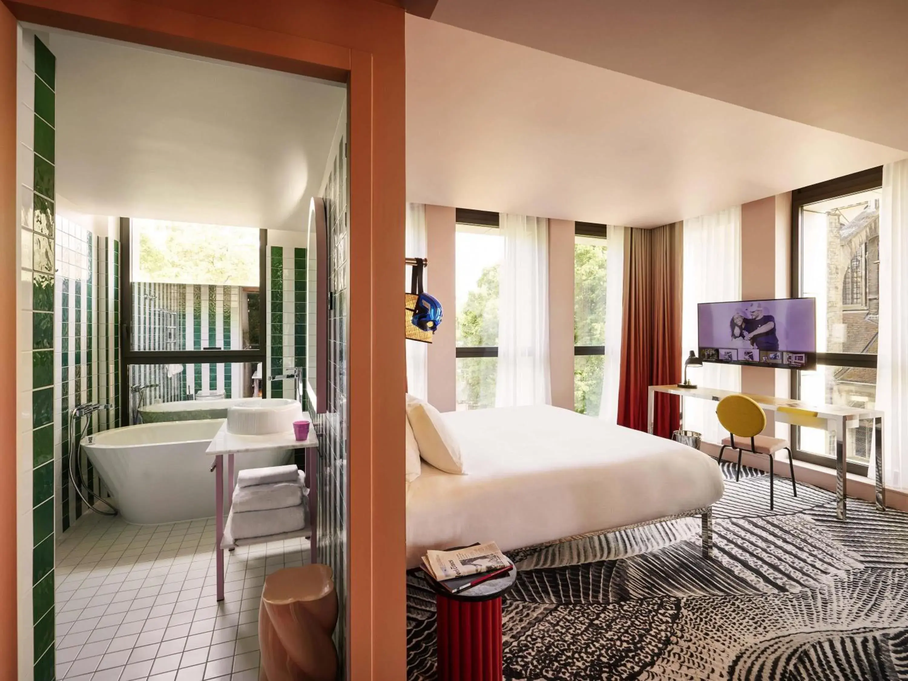 Large Mama Double Room - Accessible in Mama Shelter Dijon Large Mama Double Room - Accessible in Mama Shelter Dijon