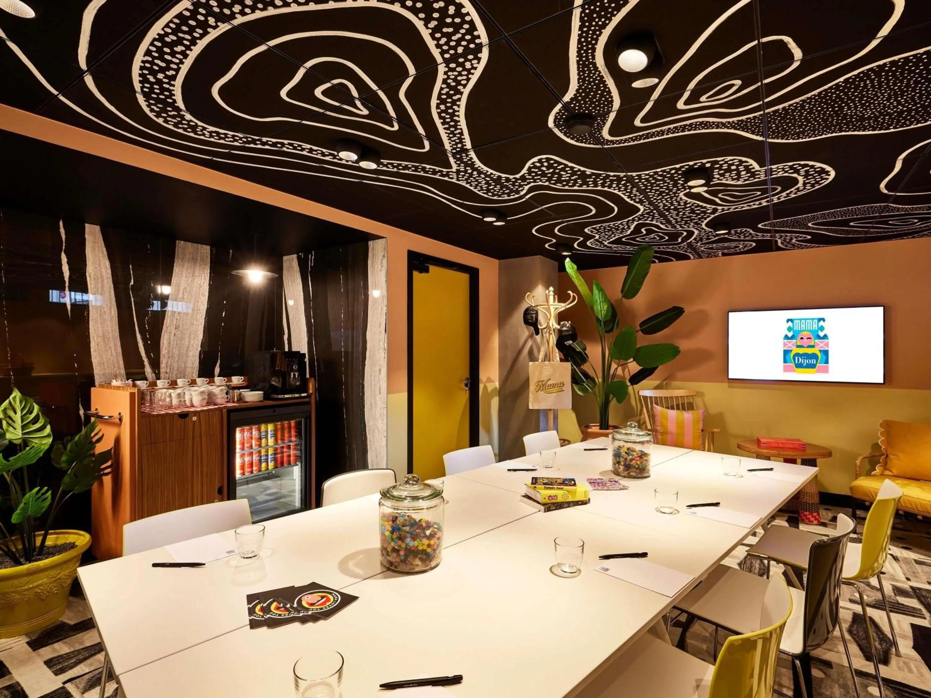 Meeting/conference room in Mama Shelter Dijon