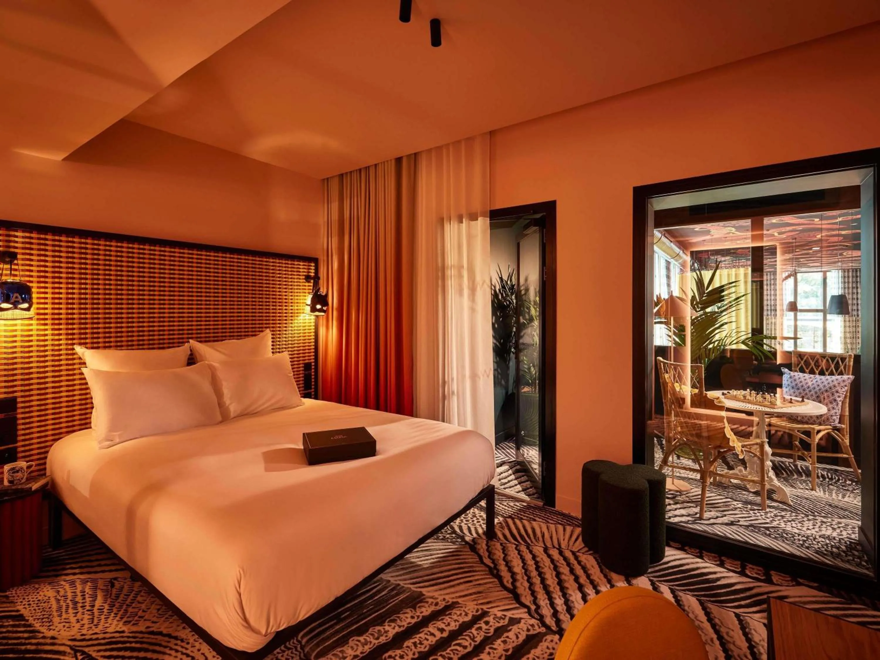 Bedroom, Bed in Mama Shelter Dijon