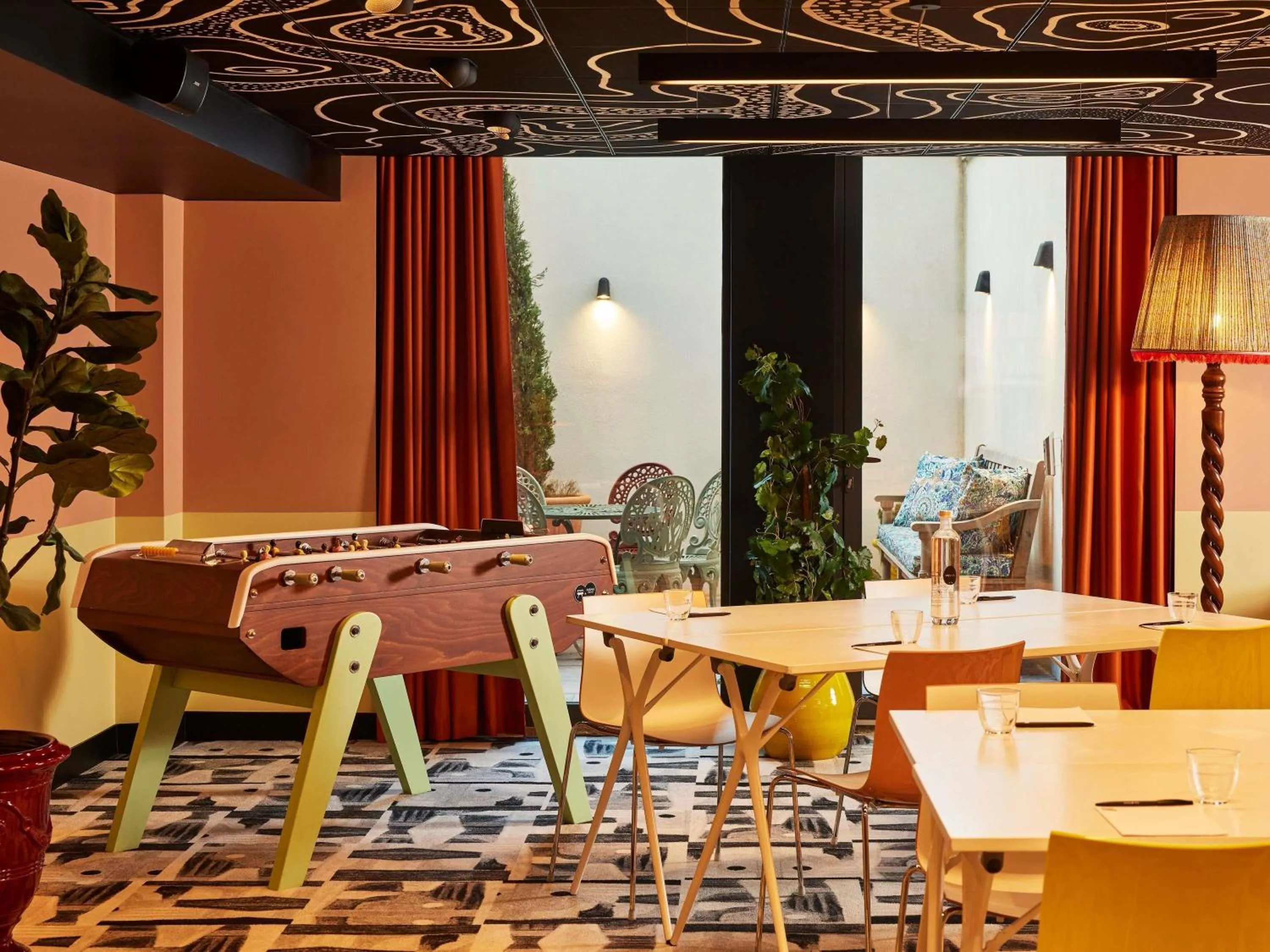 Meeting/conference room in Mama Shelter Dijon